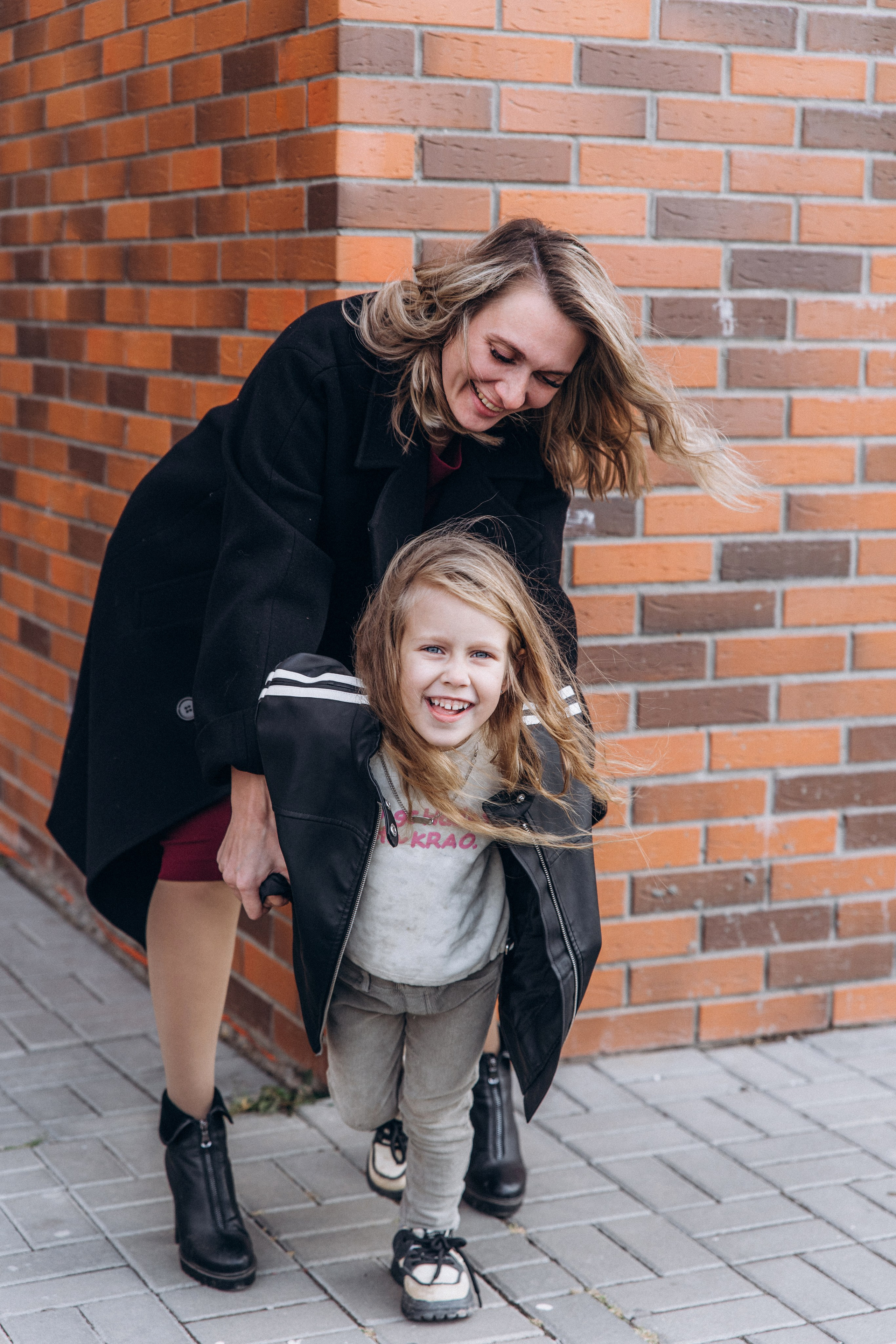 Маша и Ева. Ольга Козлова фотограф Волгоград olkiny-fotki.ru