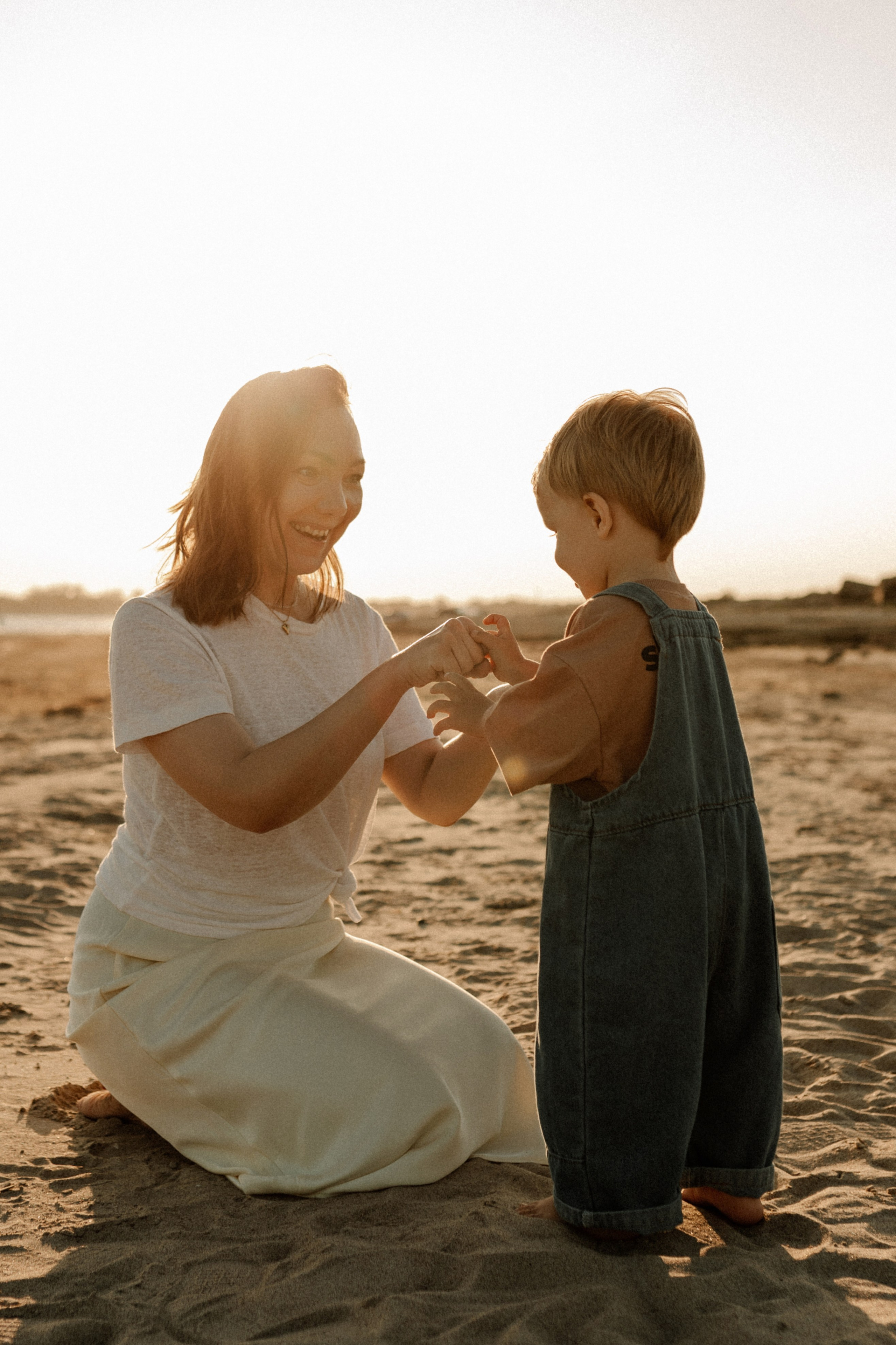 Трое у реки, не считая фотографа. Семейный фотограф в Краснодаре Яна Морева