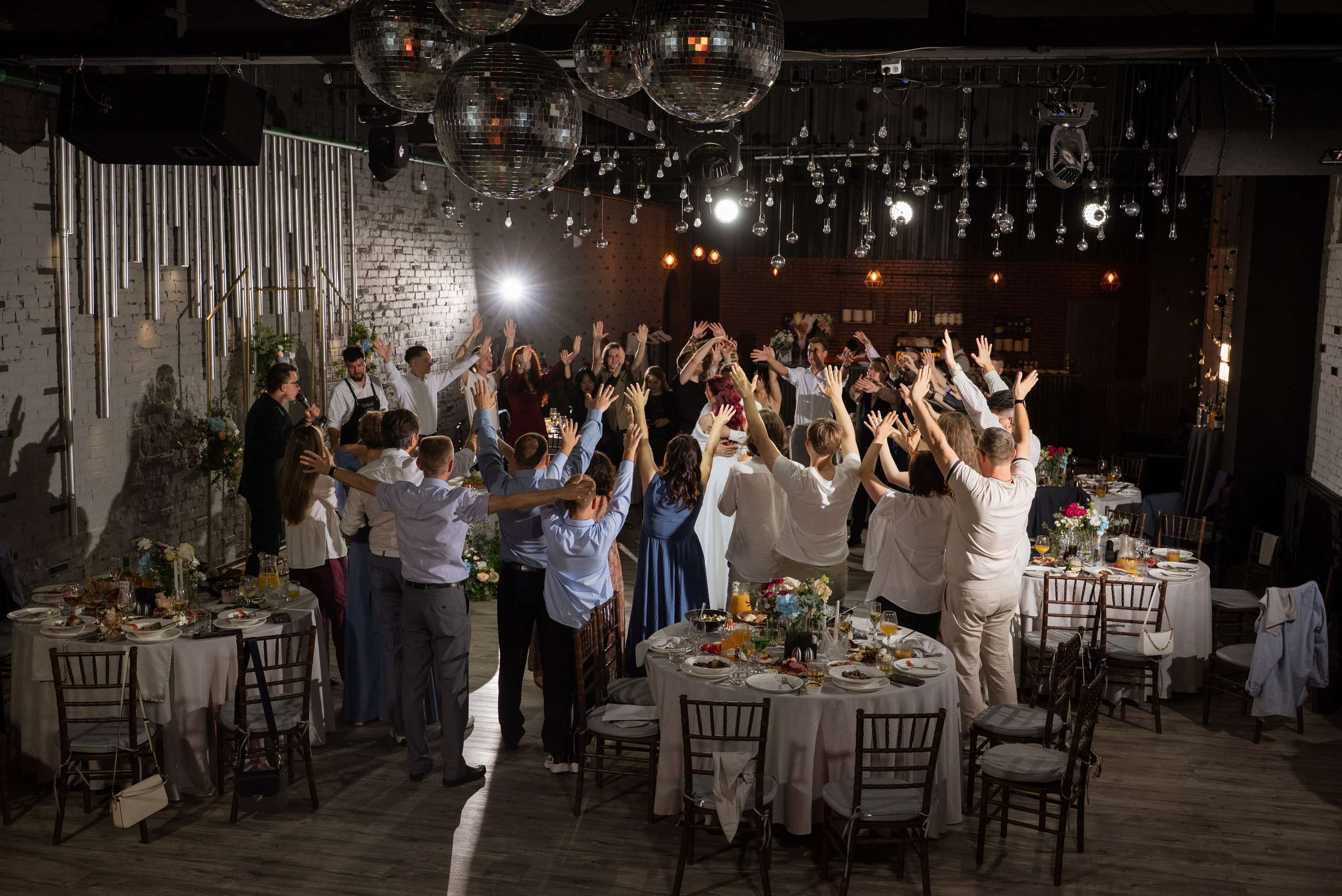 Пётр и Ирина|01.08.25. Свадебный фотограф в Санкт-Петербурге Владислава Тюльпина