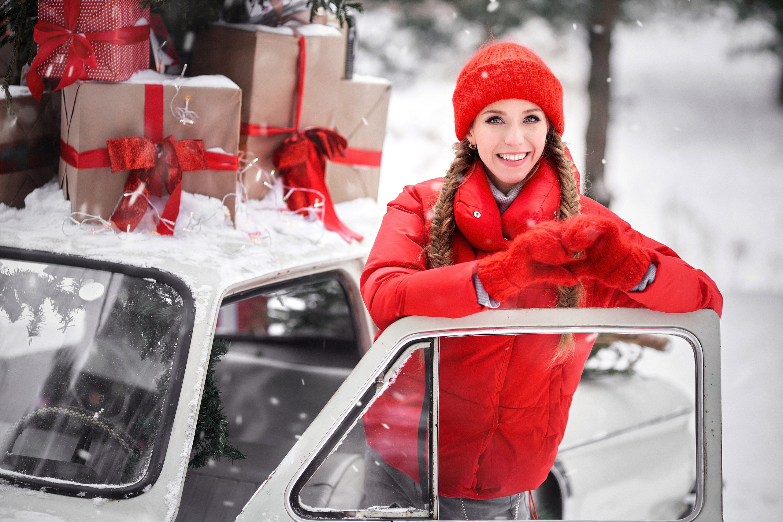 Семья с машиной. Свадебный и семейный фотограф Игорь Елагин