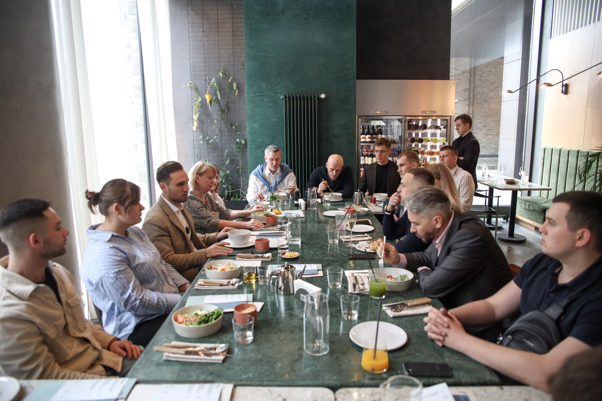 Лабецкий НЕДВИЖЕМОСТЬ. Ужин. Главная