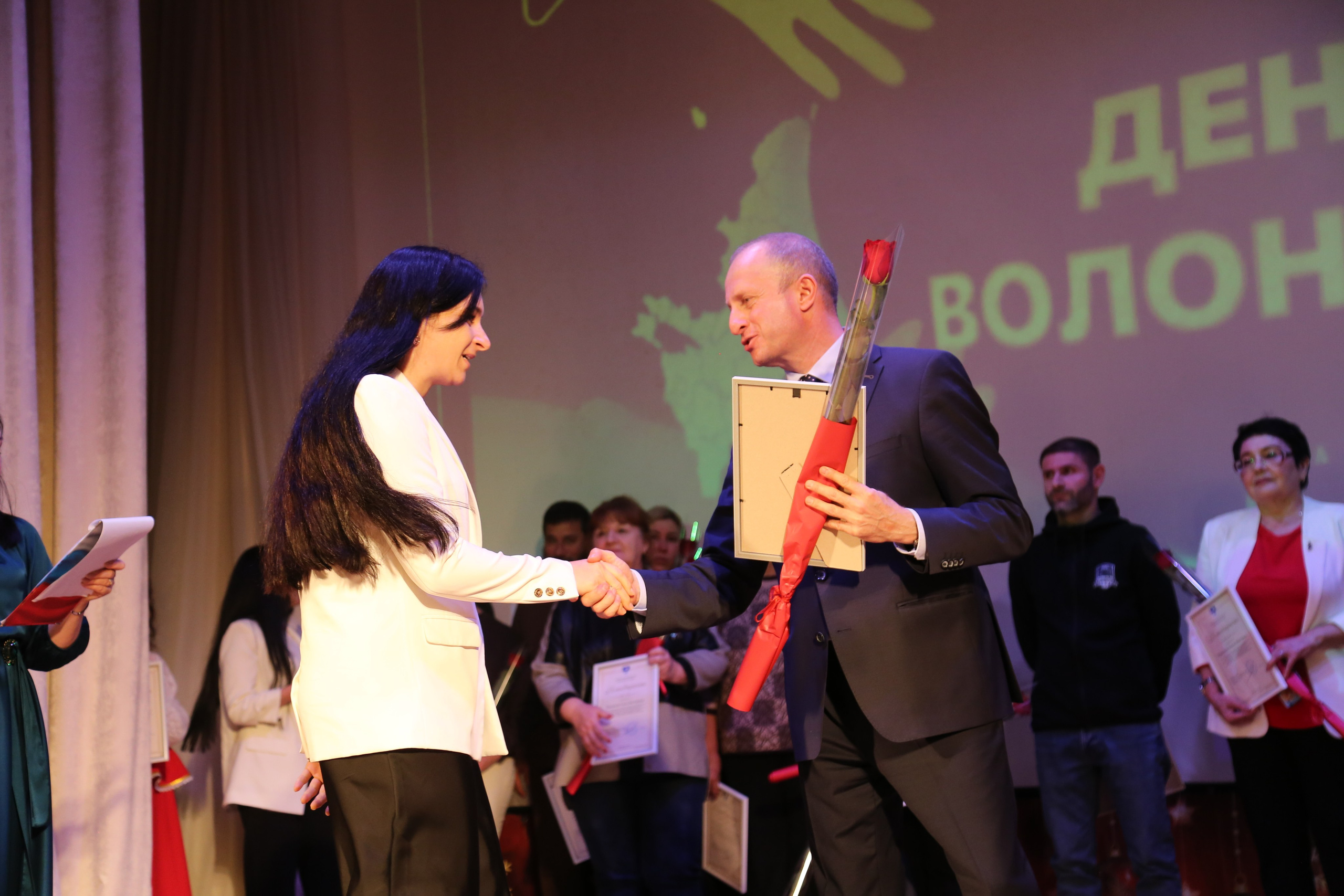 День Волонтёра. Жизнь курорта Кабардинка в фотографиях