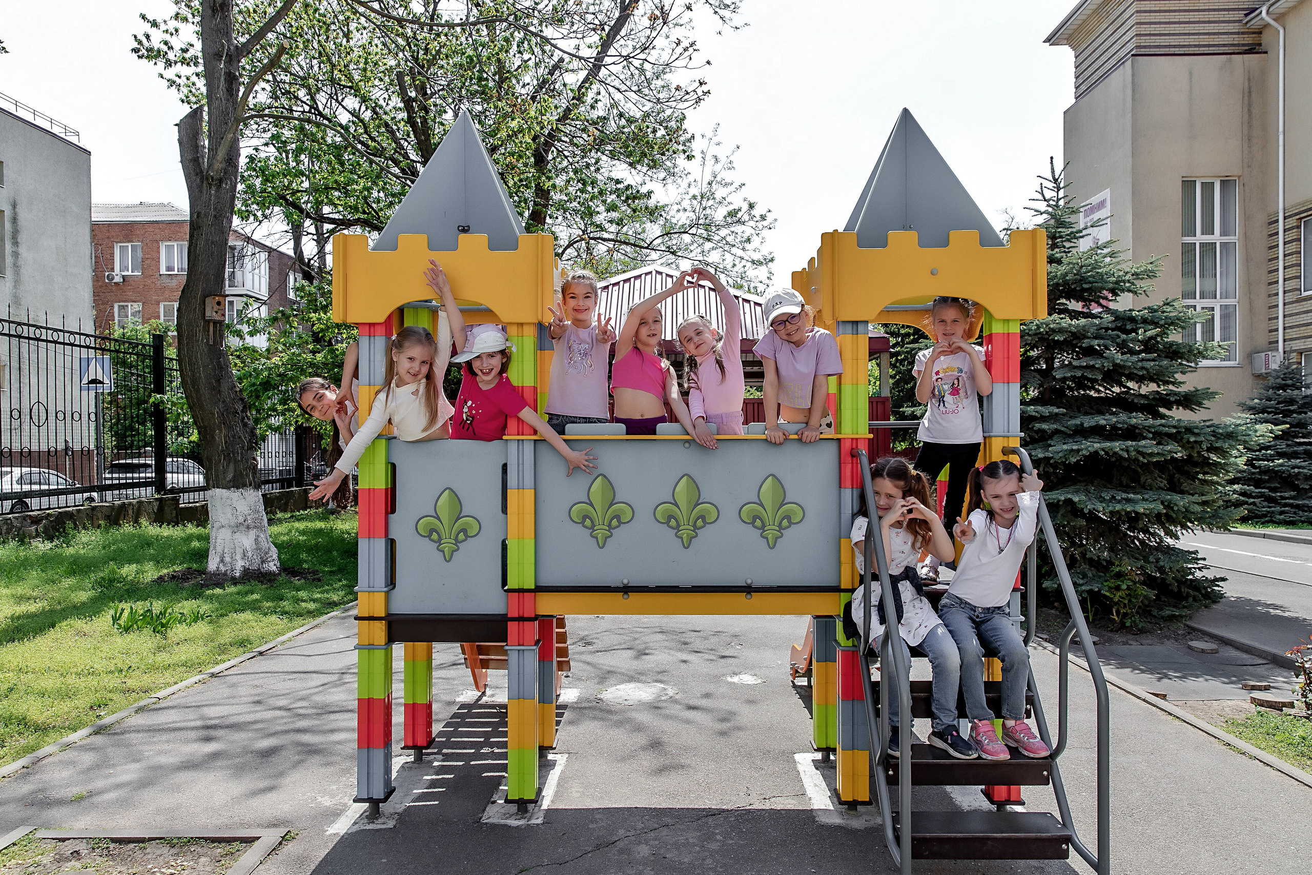 Выпускные (школьные) альбомы (книги) в Ростове-на-Дону. Современные Выпускные Альбомы в Ростове-на-Дону