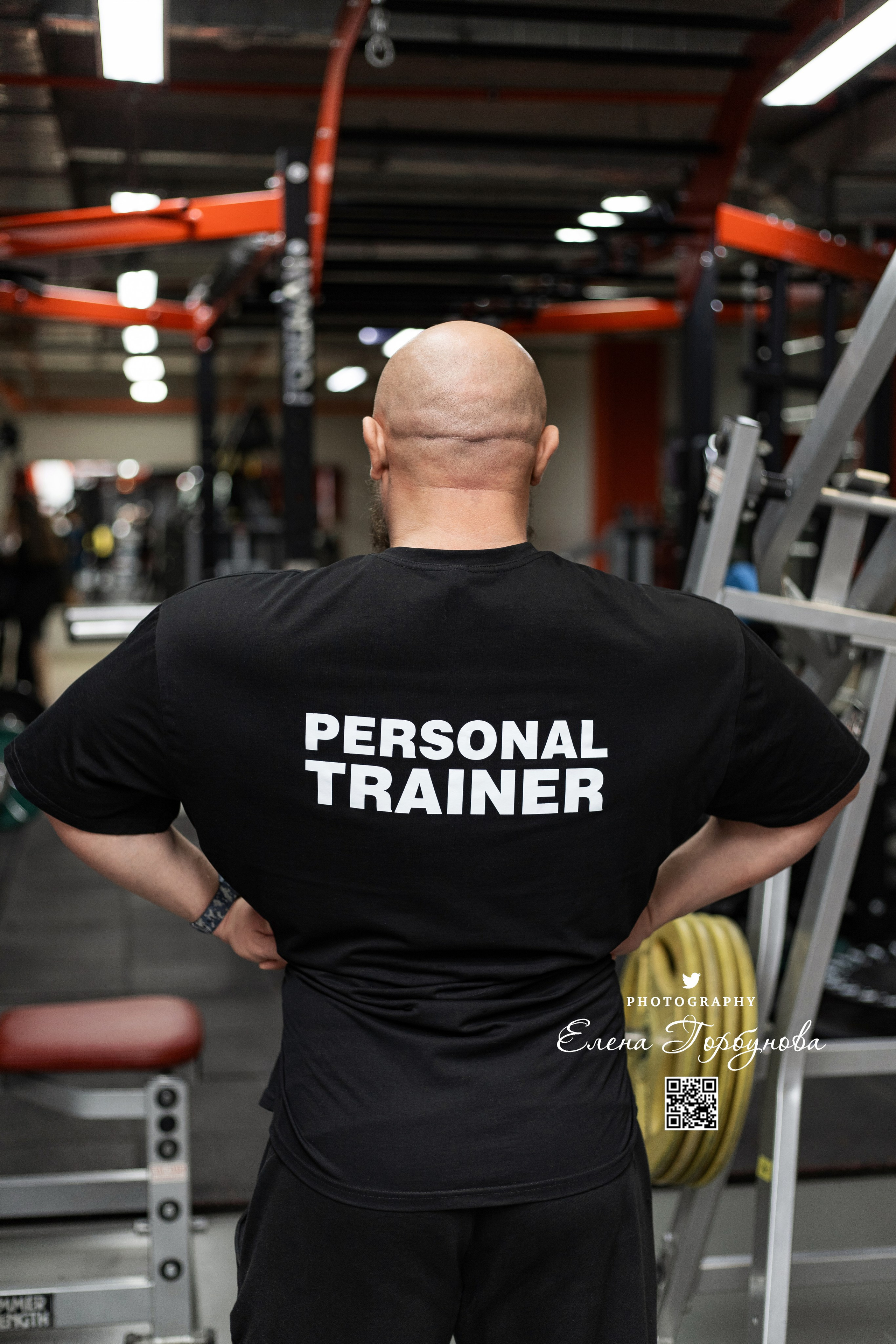 Портреты сотрудников в bodyboom. Сентябрь 2024. Фотограф Пермь. Свадьбы. Семья и дети, школа, д. сад. Фотокниги