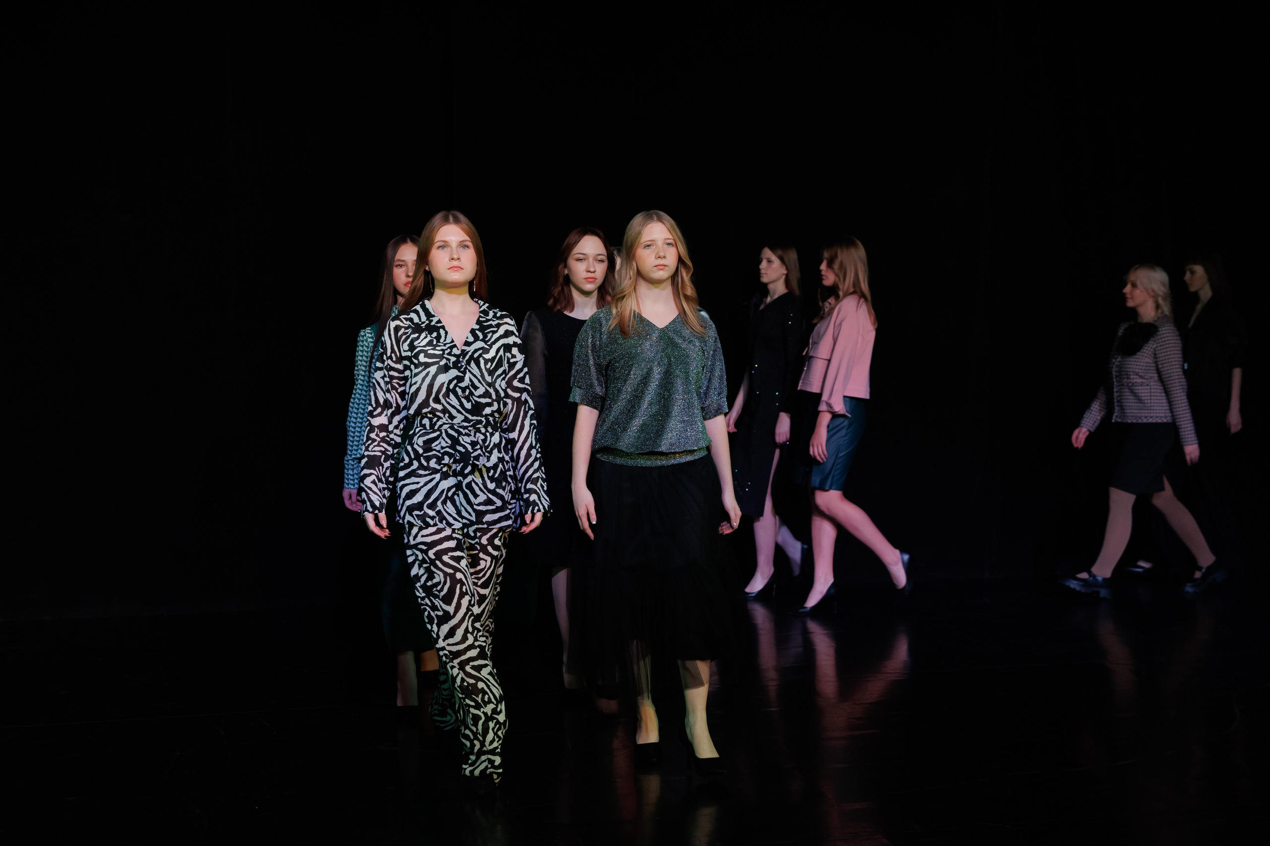 Показ коллекций Новосибирских дизайнеров для Fly Production. Фотограф Новосибирск — Наталья Гресь