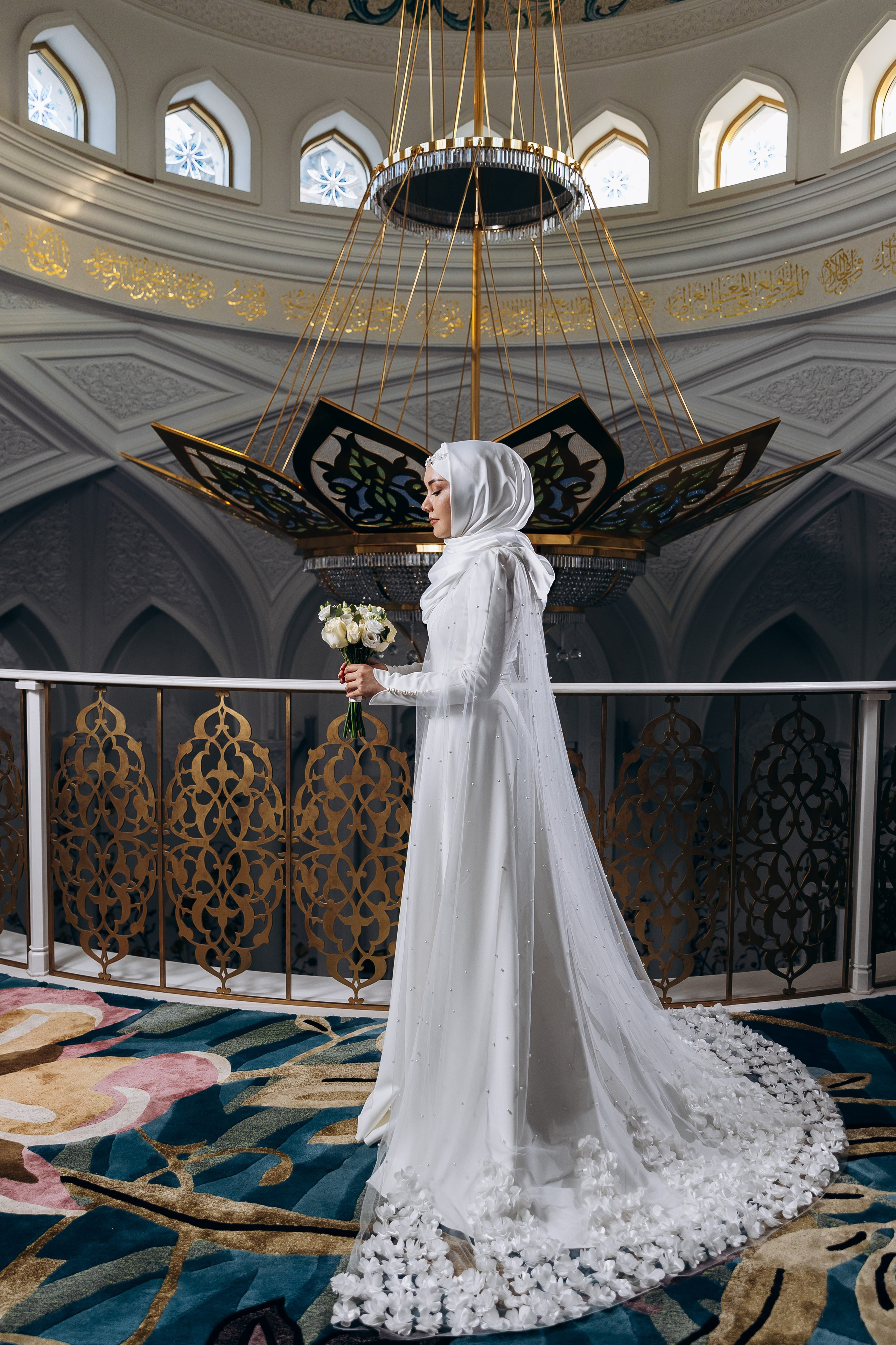 никах в мечети Ирек, фотосессия в мечети Ирек, фотограф на никах в Казани Ranas4you, образ невесты на никах, завязывание платка Казань, платье на никах Казань