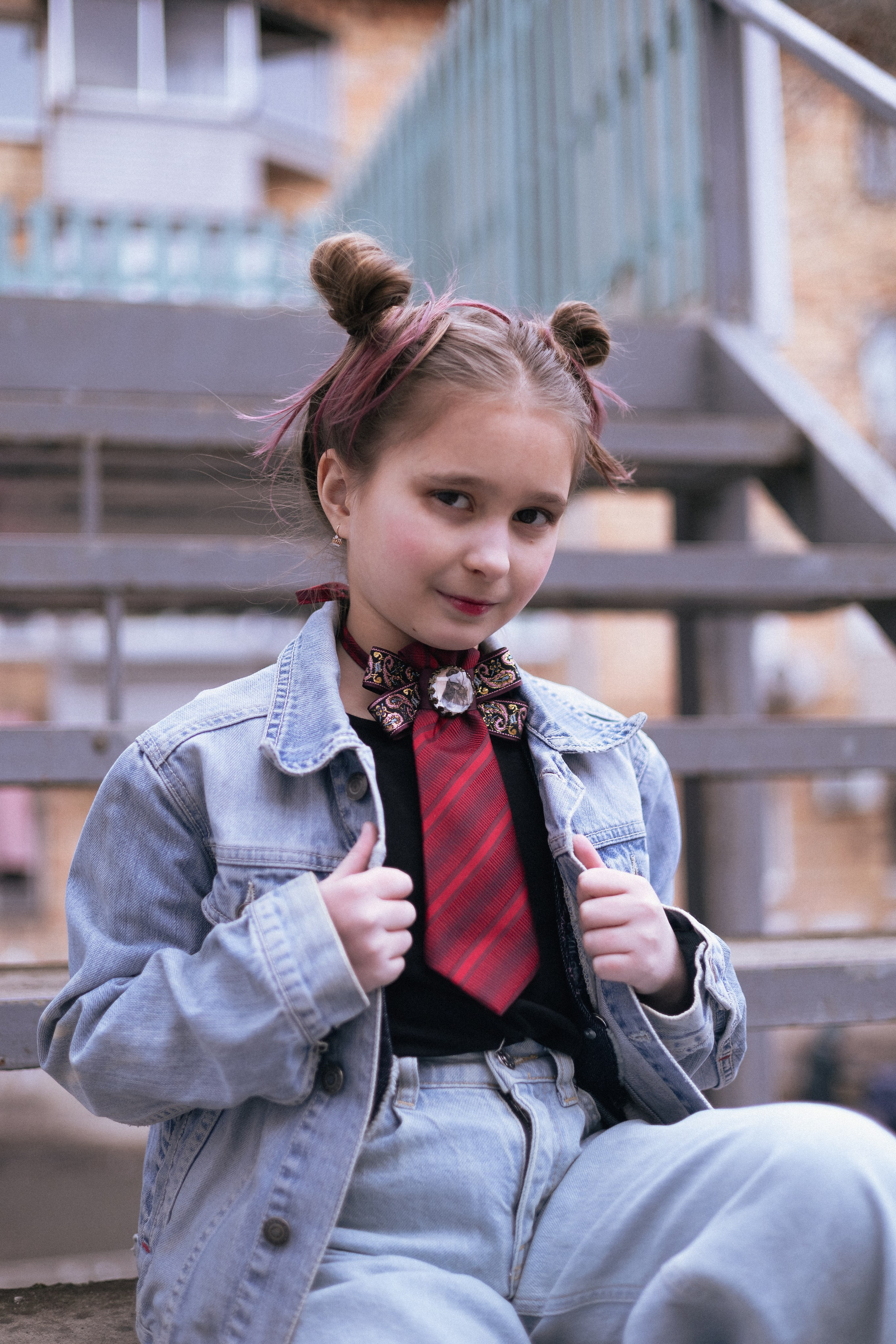 Галстук-переделка — стильное решение для оригинального образа девочки-подростка. Школа для девочек во Владивостоке — Само Совершенство