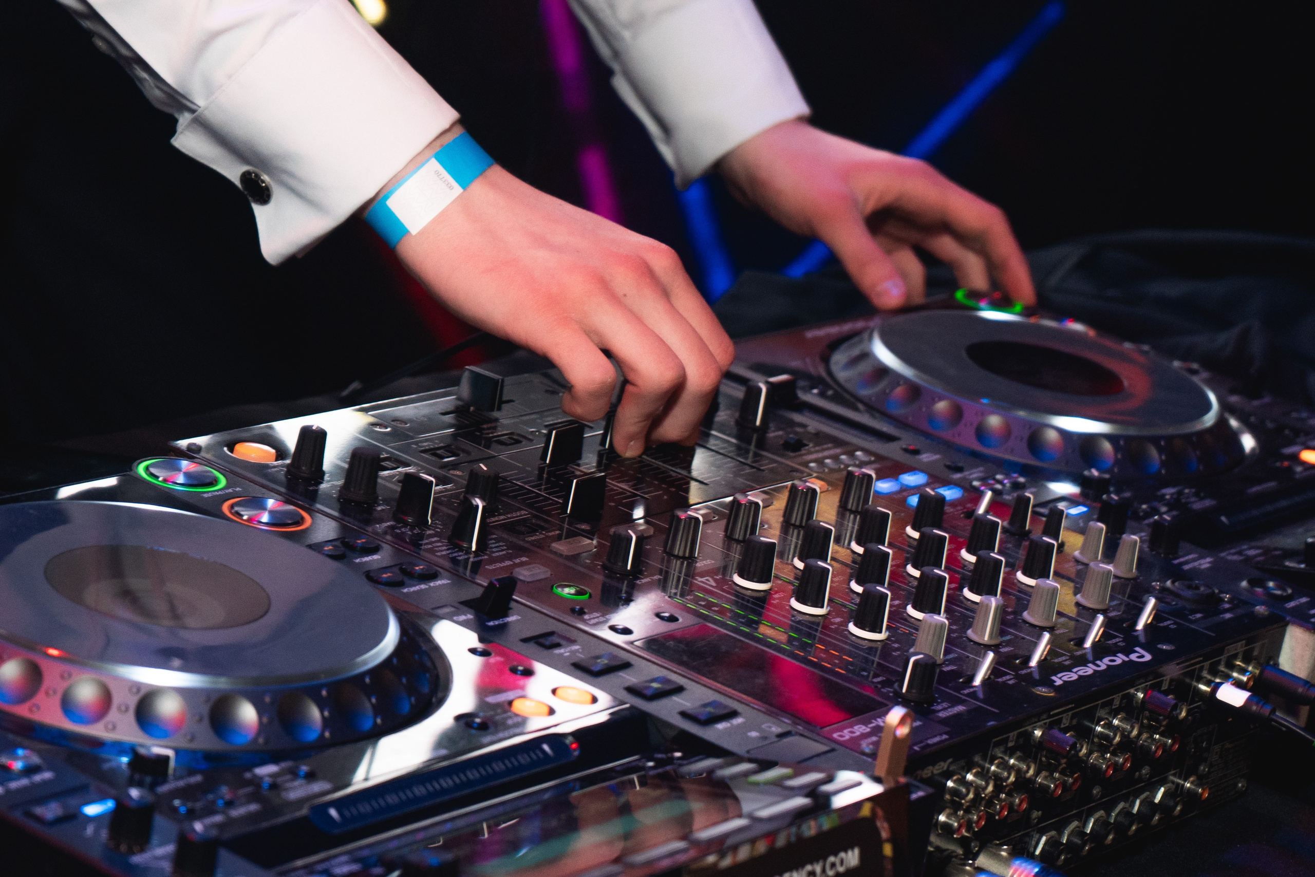 Вечеринки. Фотограф в Санкт-Петербурге CHASOVPHOTO