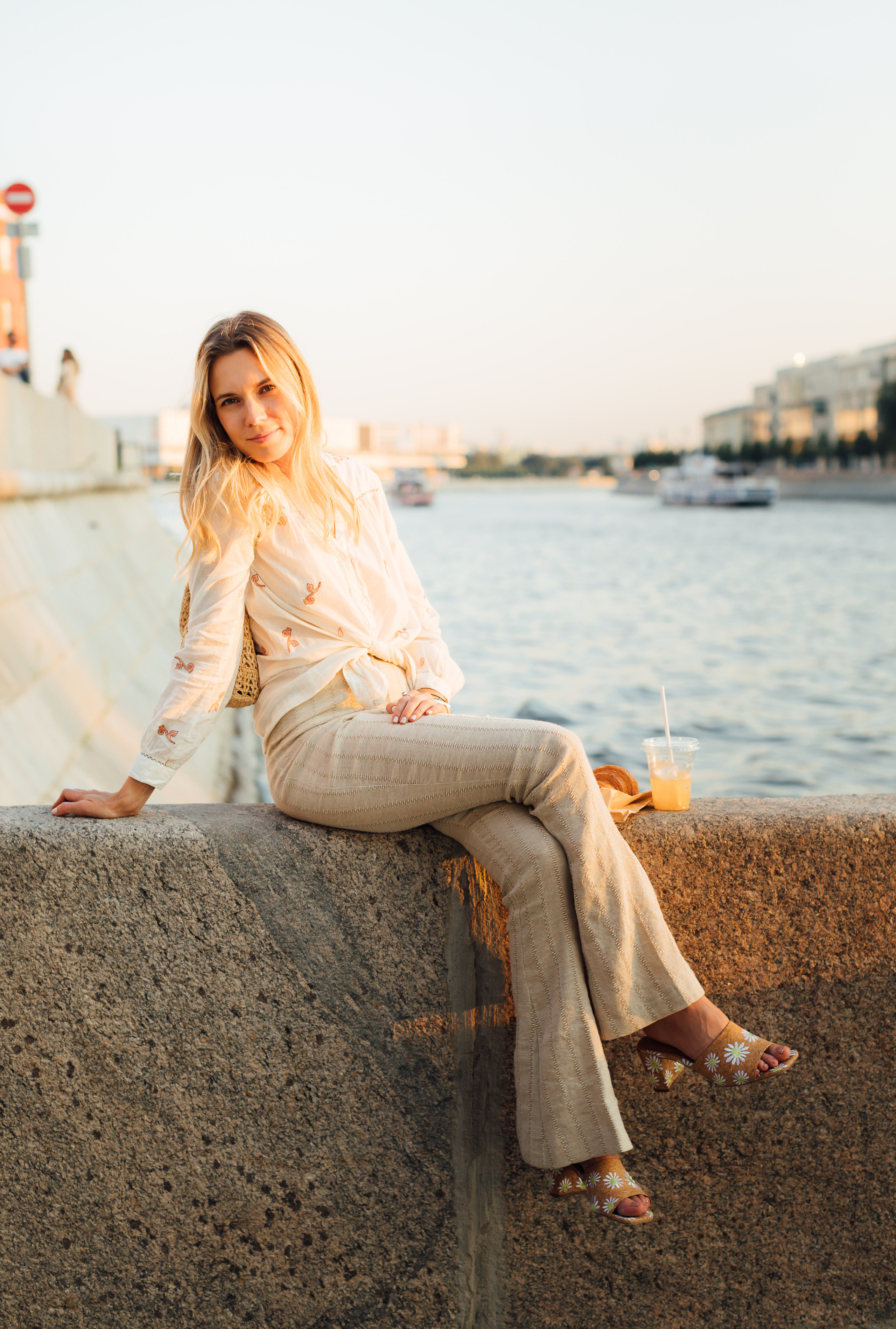 Даша. Летняя съёмка в Москве. Портретный и семейный фотограф Юлия Герман