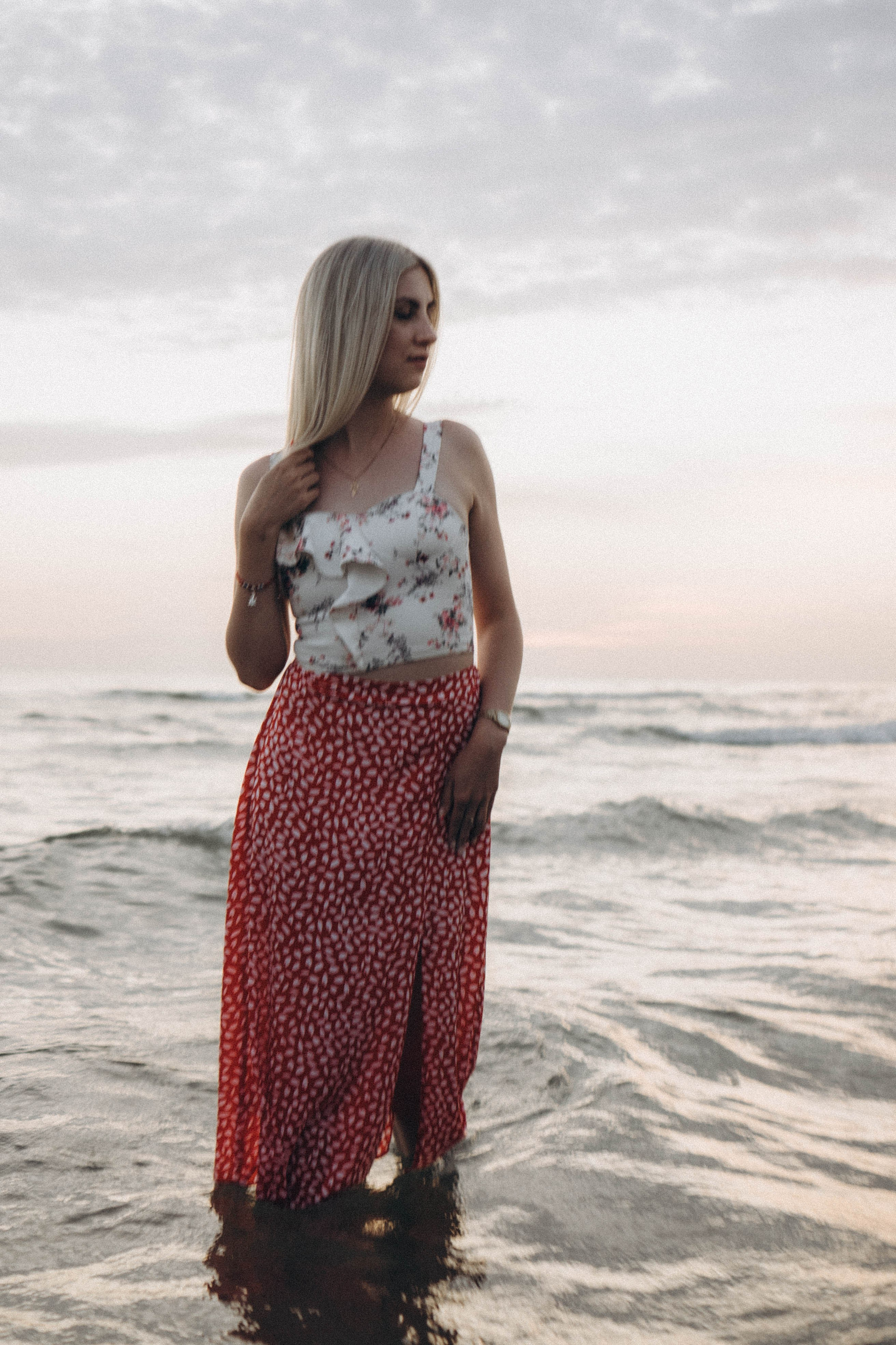 Июльский вечер на берегу черного моря. Профессиональный фотограф, Санкт-Петербург — Виктория Богомолова