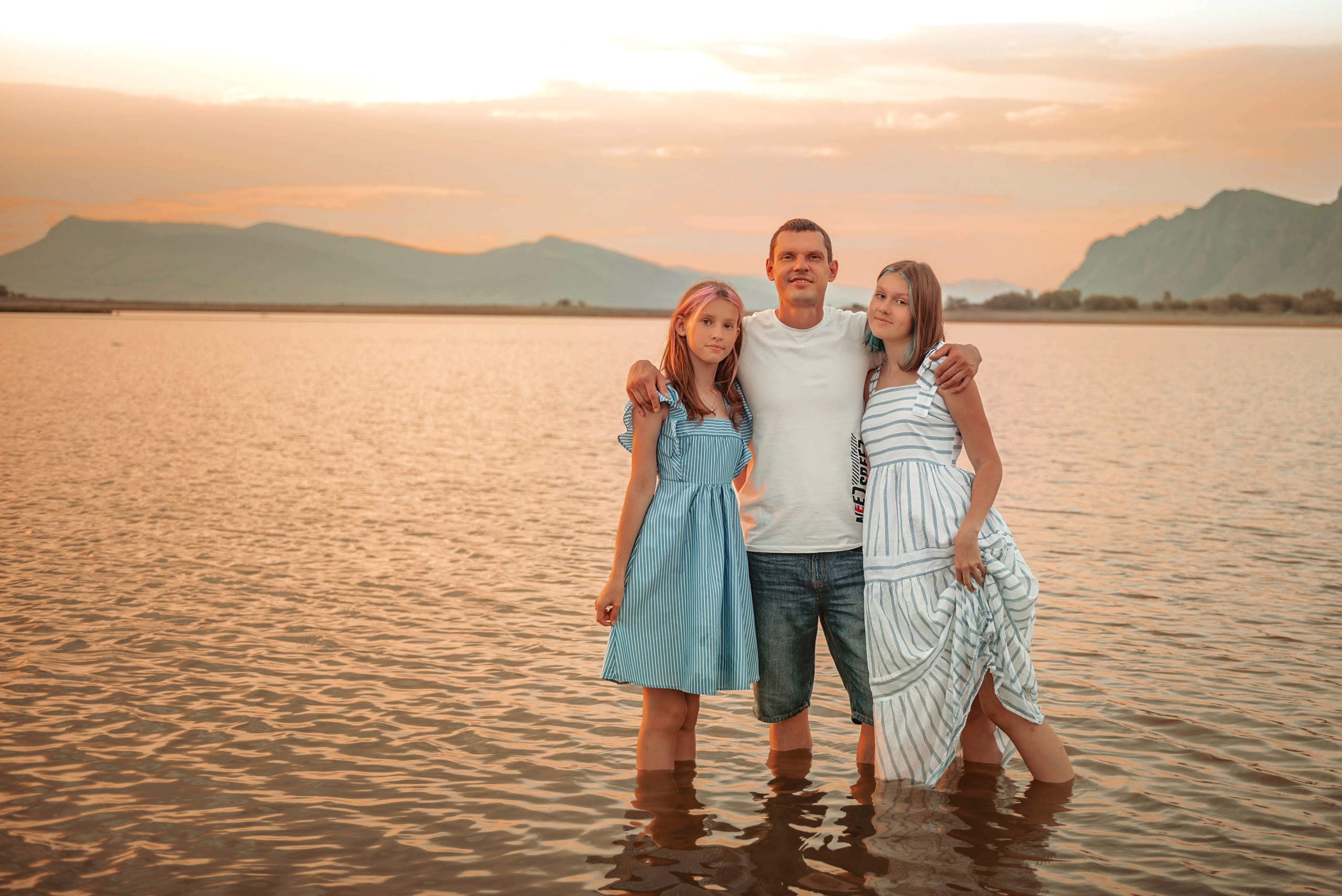 семейный фотограф в Хакасии, фотограф для семейной фотосессии в Абакане и Минусинске