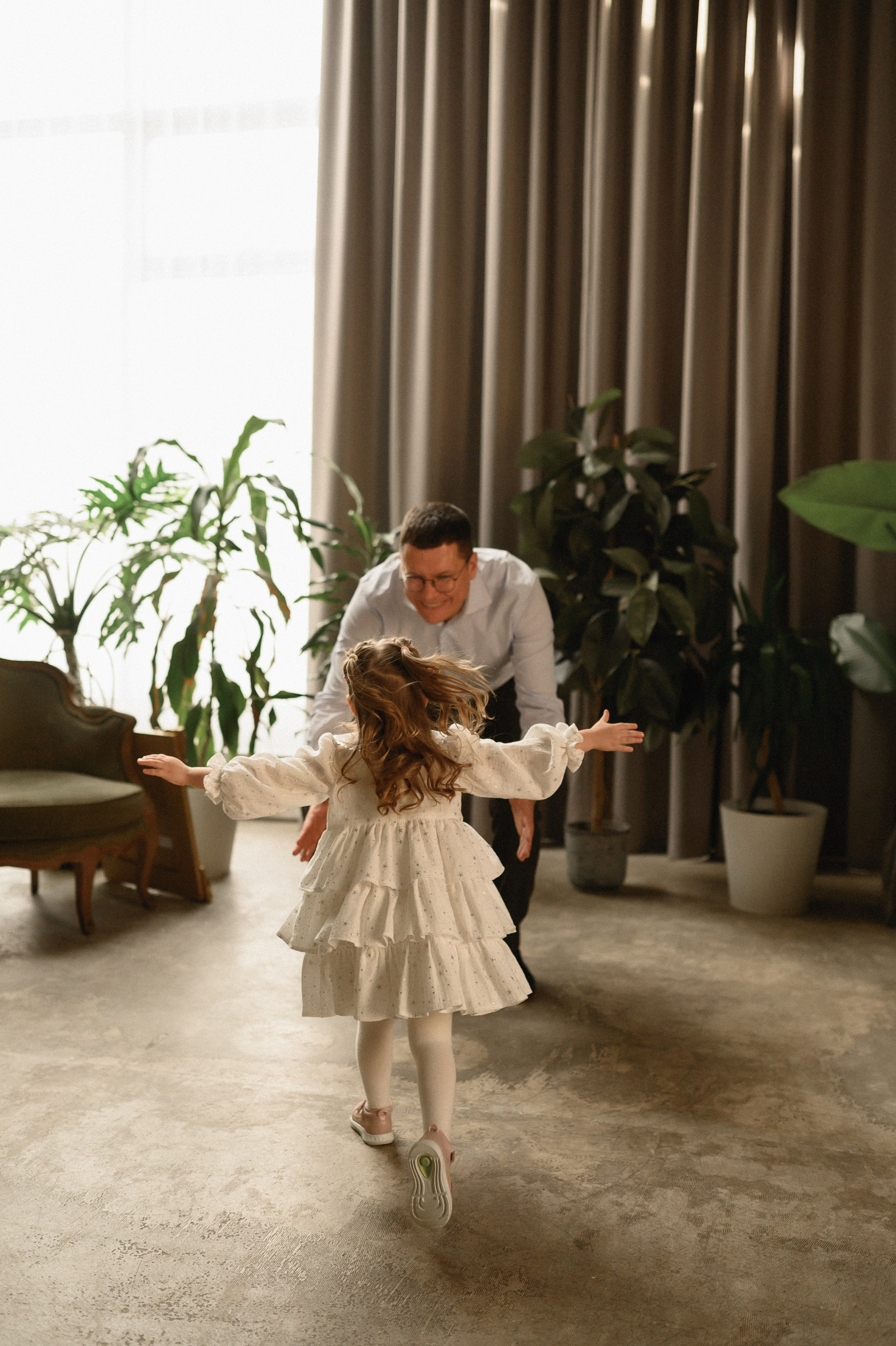 Андрей, Оля и Таисия в студии Пространство. Семейный и свадебный lifestyle-фотограф в Москве Мария Петрова