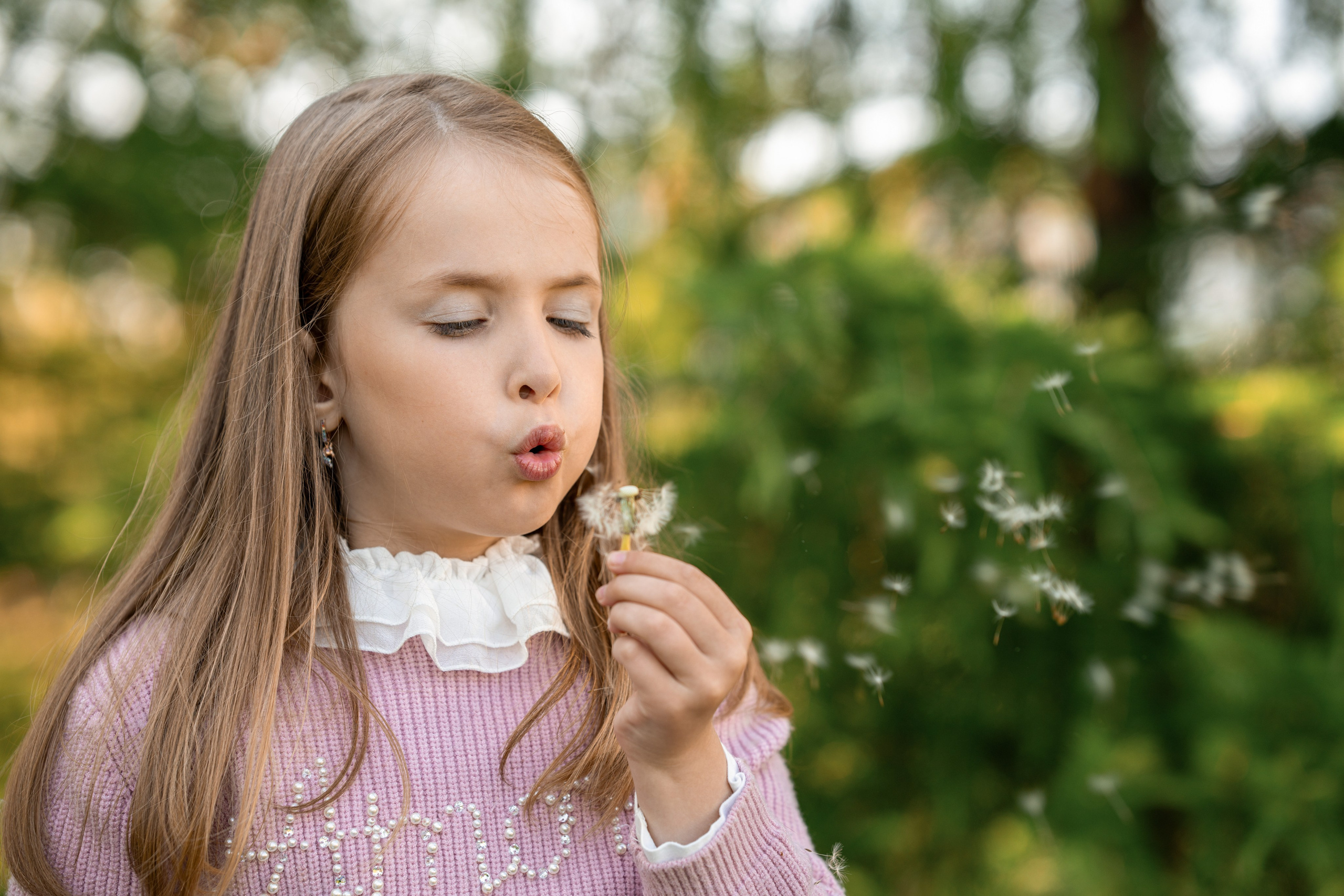 Ксюшенька в яблоневом саду. Семейный и портретный фотограф в Санкт-Петербурге Татьяна Гримоть