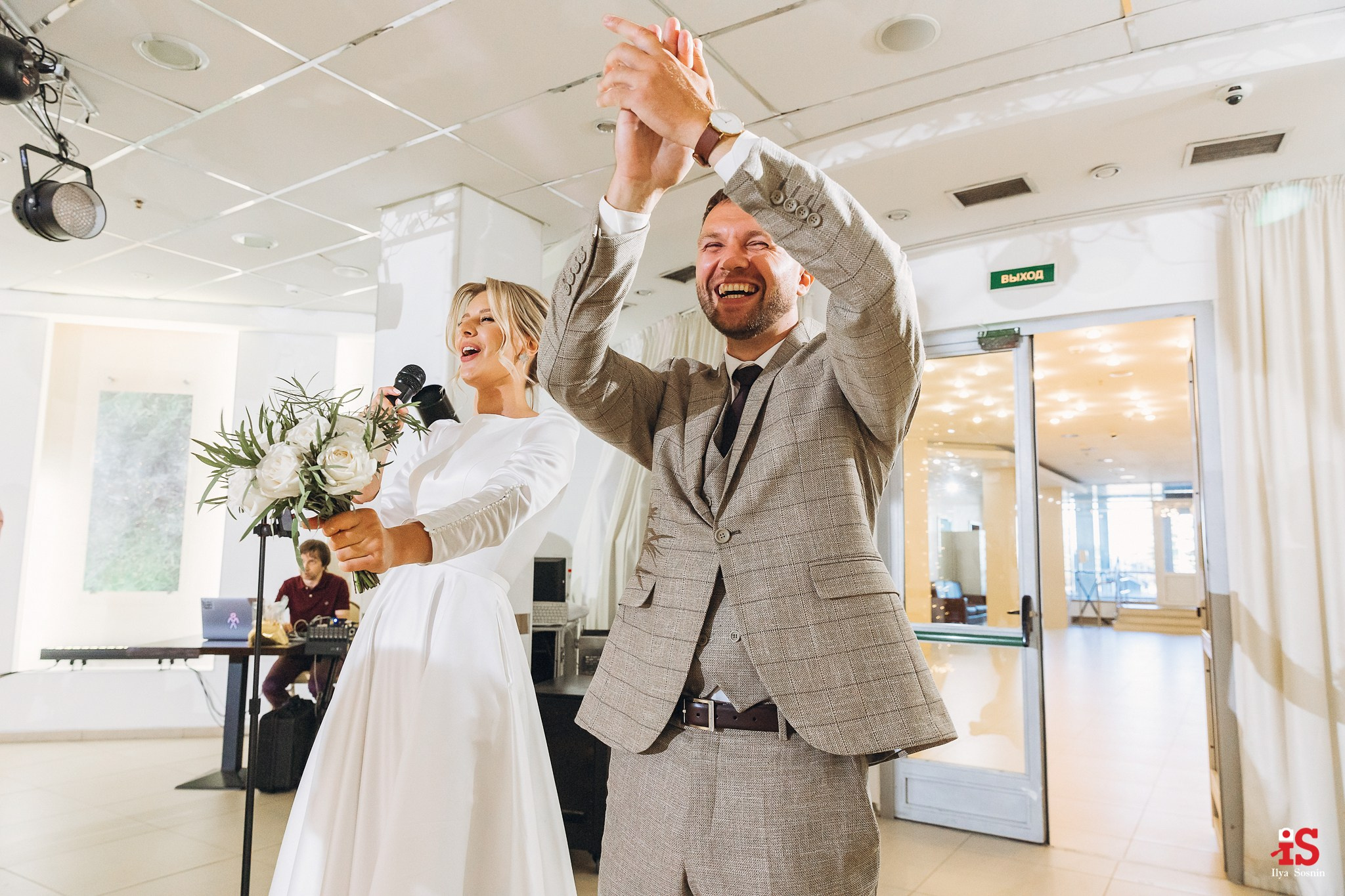 Павел и Елизавета. Профессиональный фотограф Петрозаводск Илья Соснин