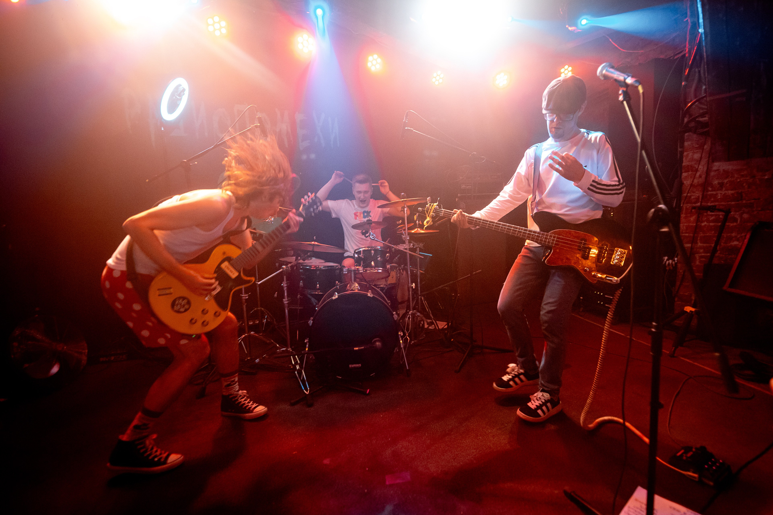 РАДИОПОМЕХИ. Фотограф Елена Богачева (lenalena_na_na_na)