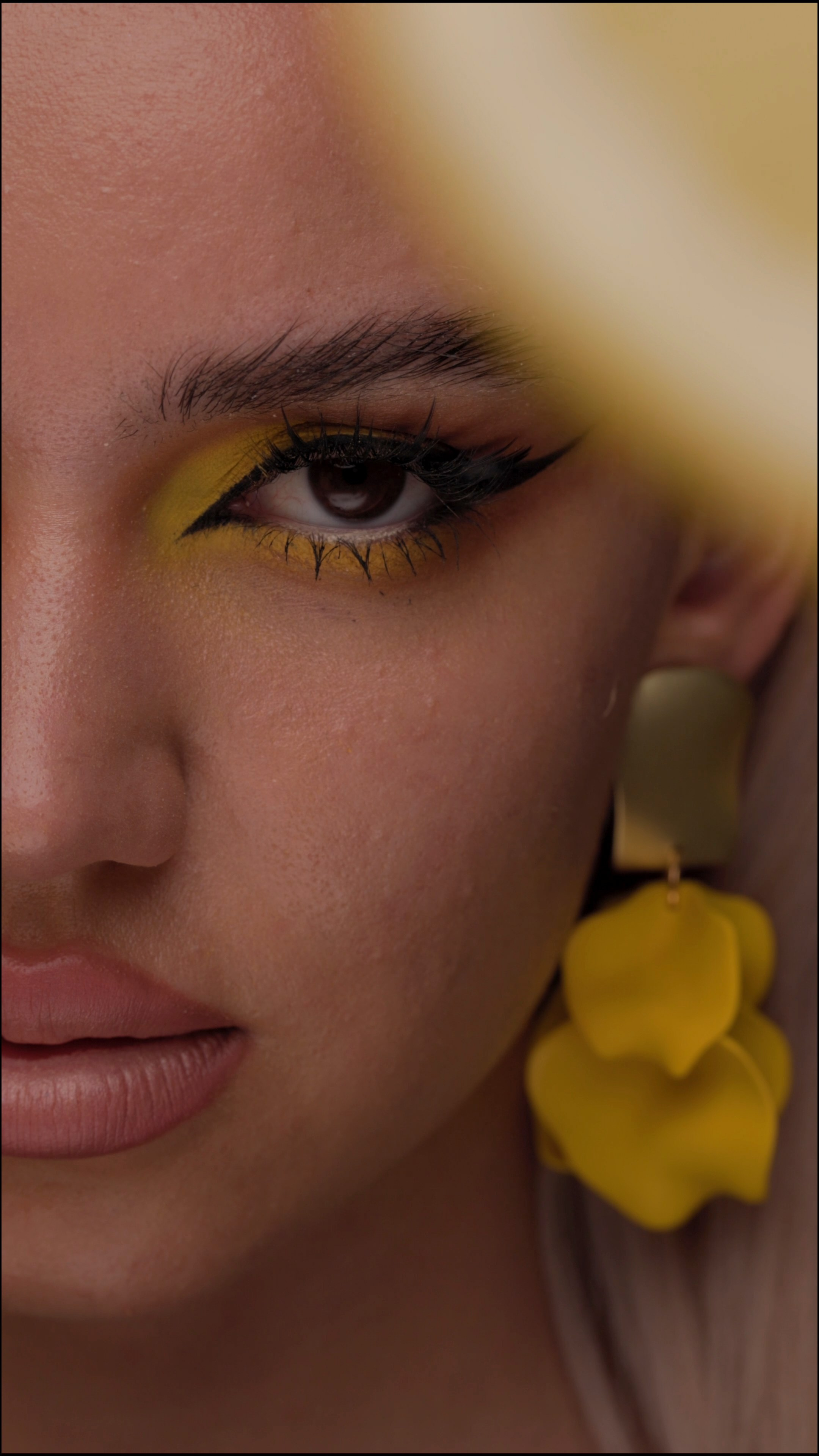 Ретушь фотографий. Retoucher Оксана Мадиева