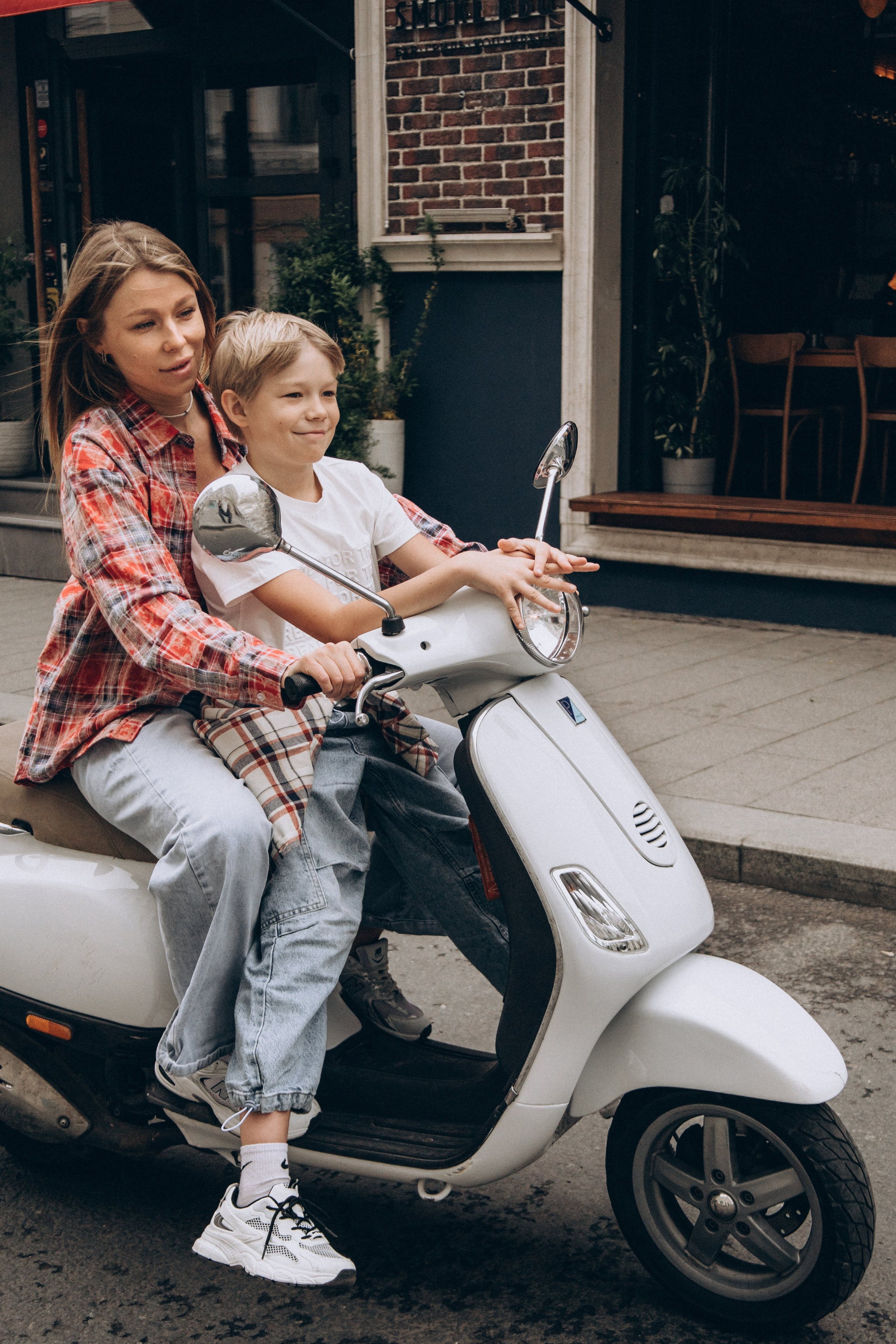 Фотосессия с мопедом в городе М. Семейный фотограф в Москве, Щелково, Фрязино _ Виктория Степанова