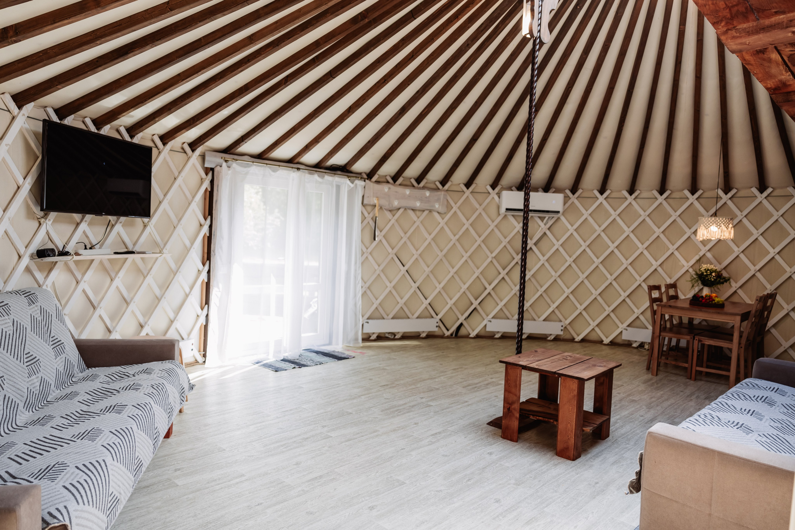 БЕРЕЗКА ВИЛАДЖ | Глэмпинг в Коломне | Юрта «Лесная». ФОТОГРАФ ИРИНА ШАМАТАВА