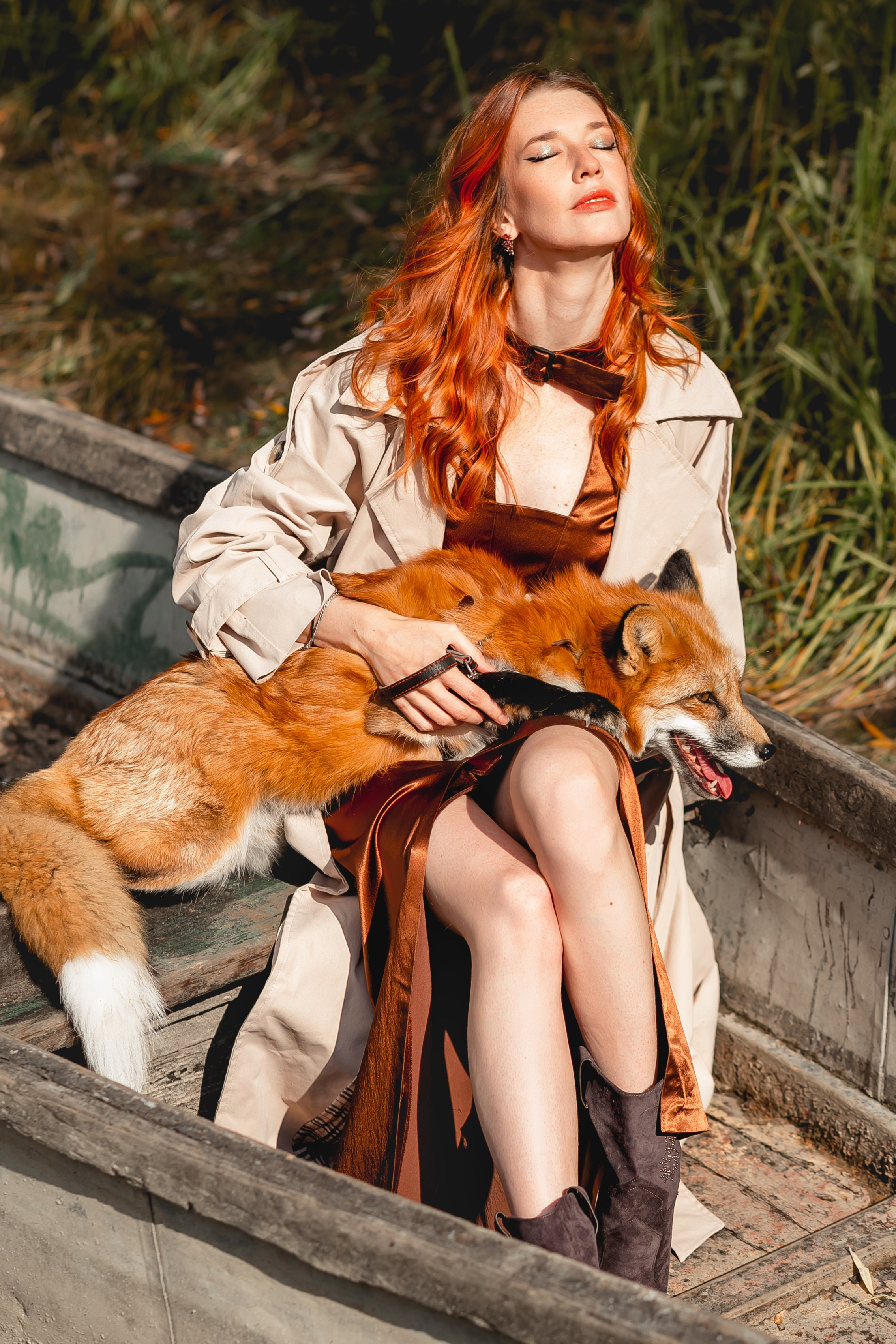 С лисом на берегу. Фотограф в  г. Новосибирск