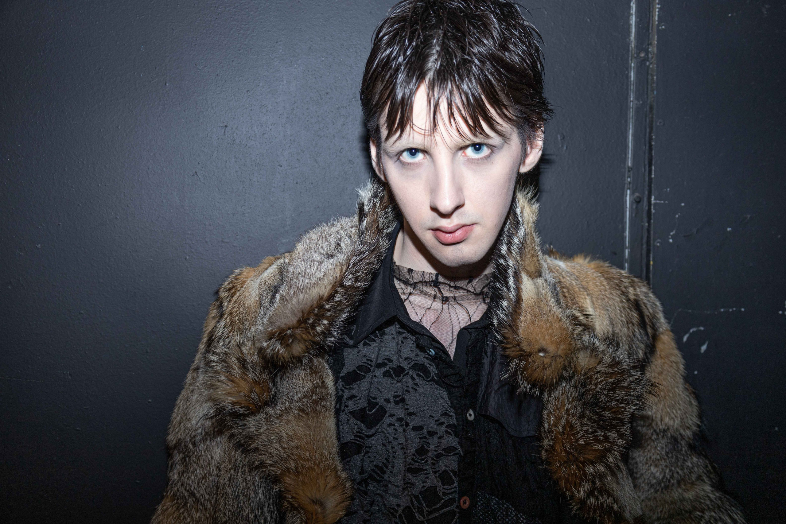 Auxi Backstage. VICTORIA SHU