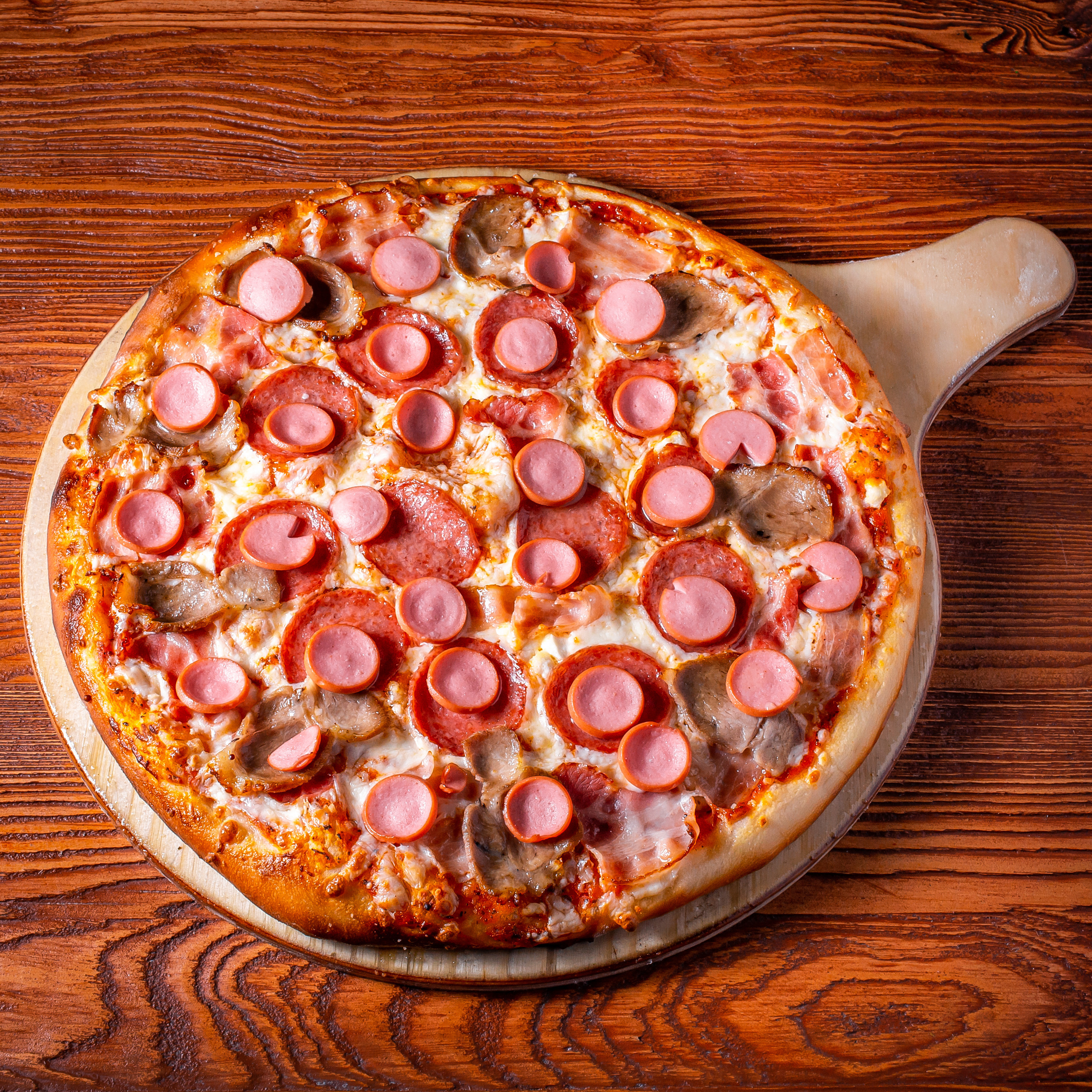 Сельский клуб. Фотографиня Мария Дикова