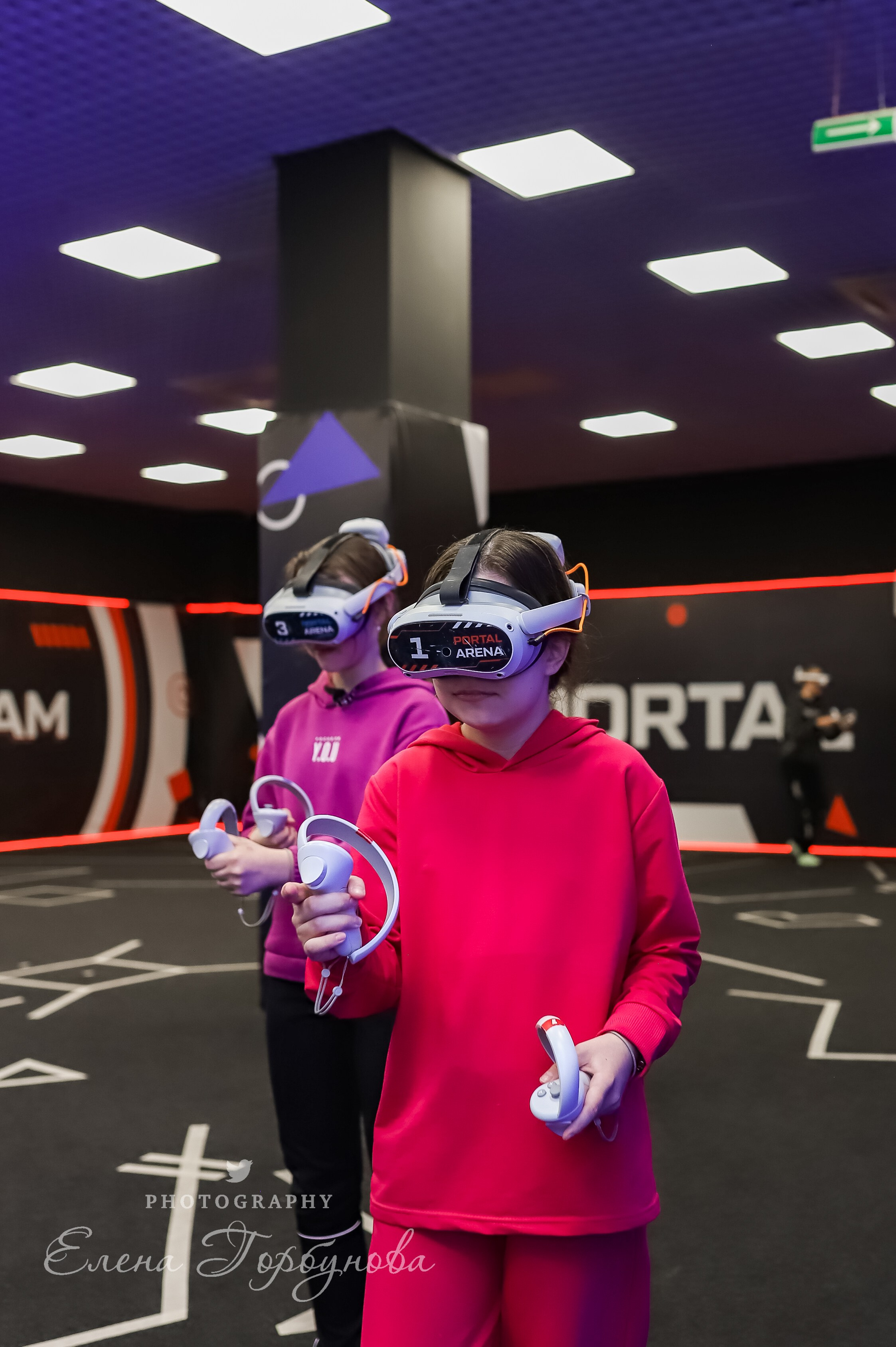 Репортаж в виртуальной реальности. Май 2024. Фотограф Пермь. Свадьбы. Семья и дети, школа, д. сад. Фотокниги