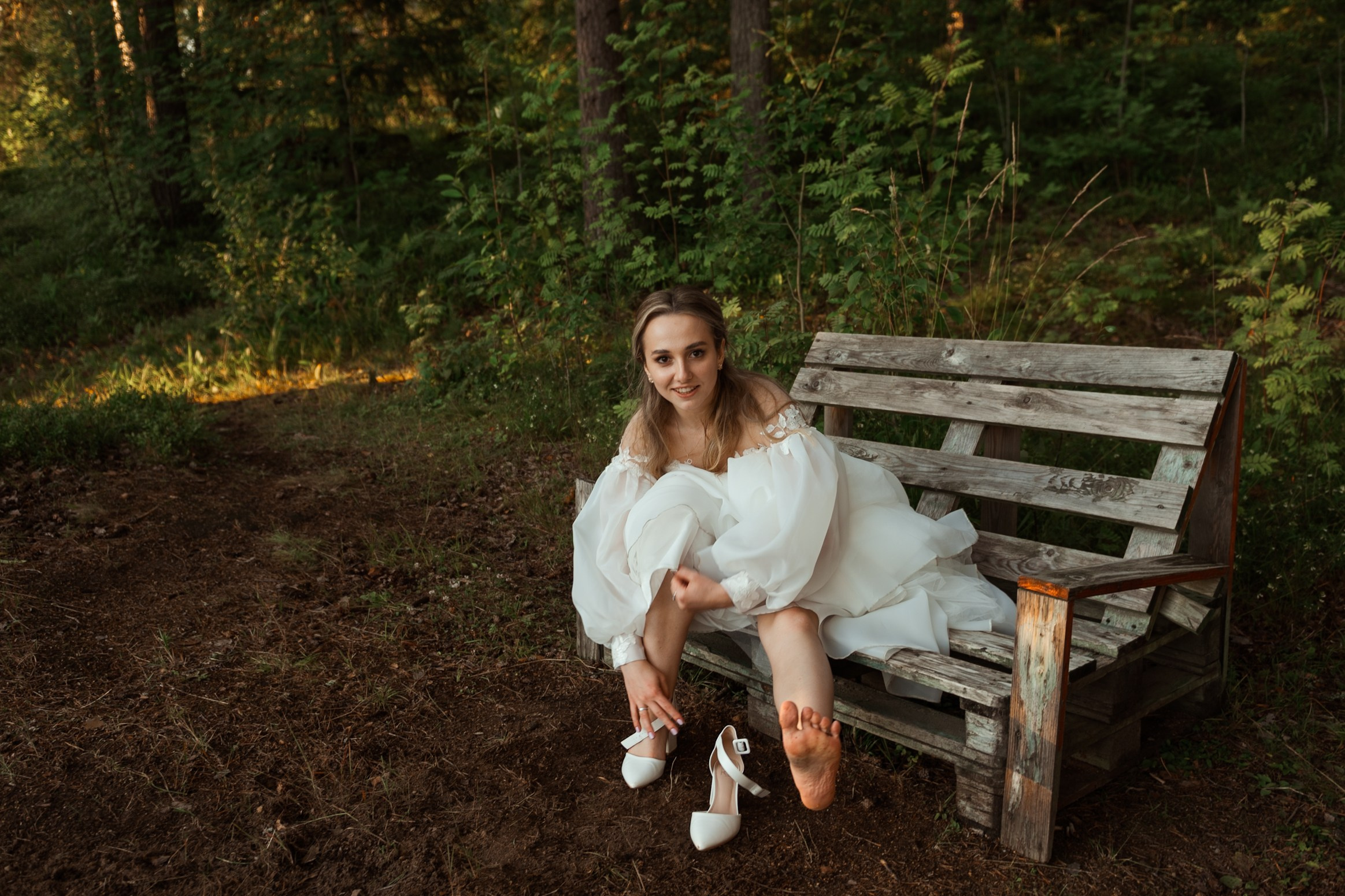 Весь день под дождем, вечером закат на озере. Свадебный и семейный фотограф София Невская