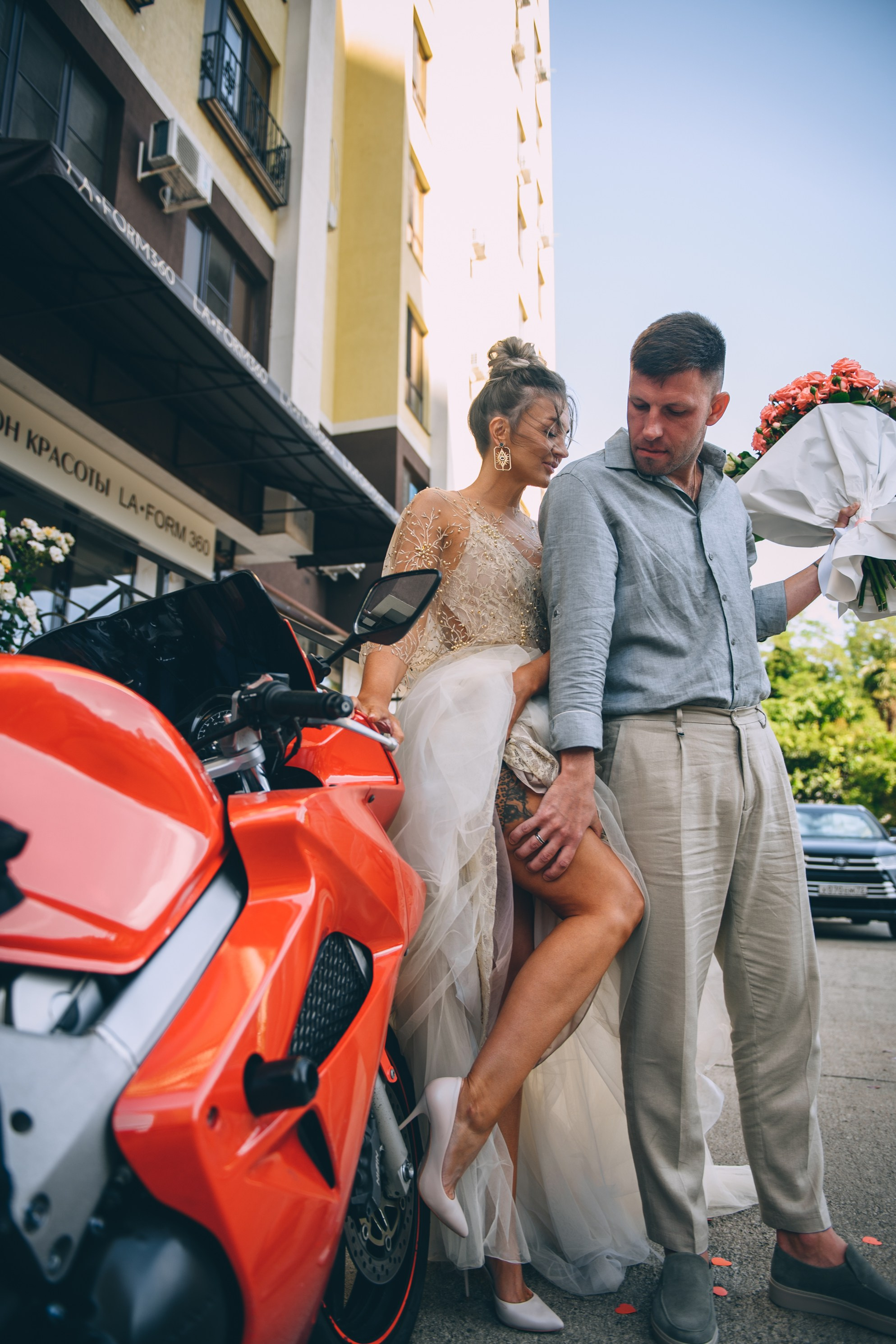 Стильные, красивые, влюбленные и Сочи. Свадебный и семейный фотограф София Невская