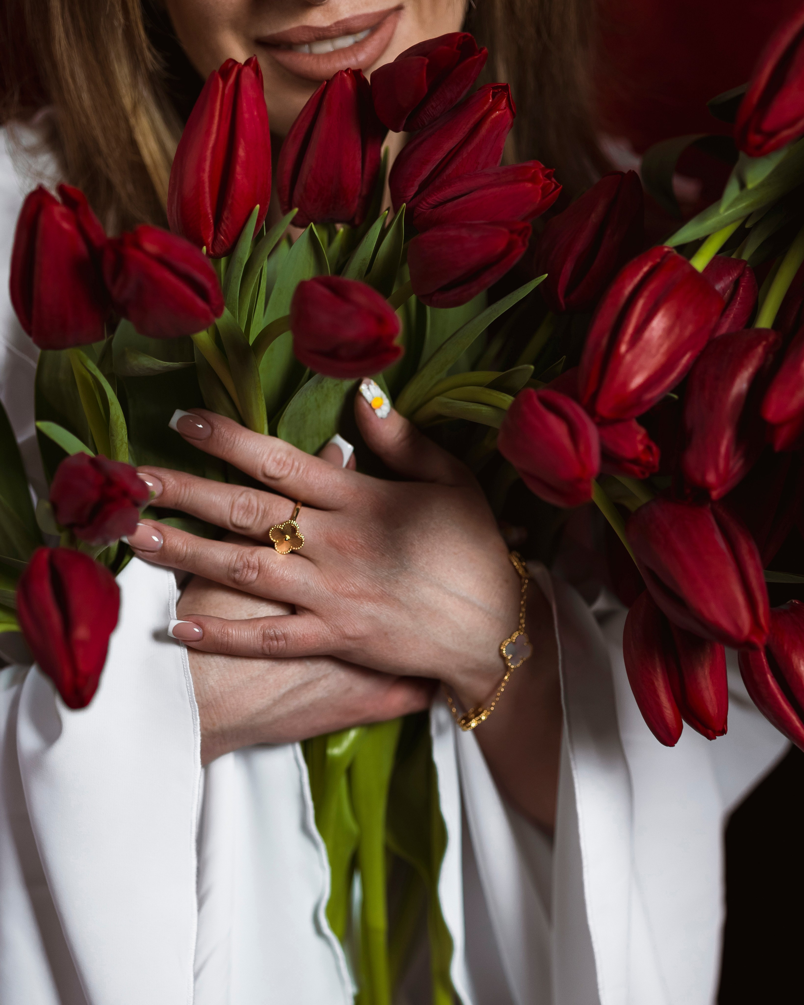 Фотосессия с цветами. Свадебный и семейный фотограф в Каспийске Алёна Нурмагомедова