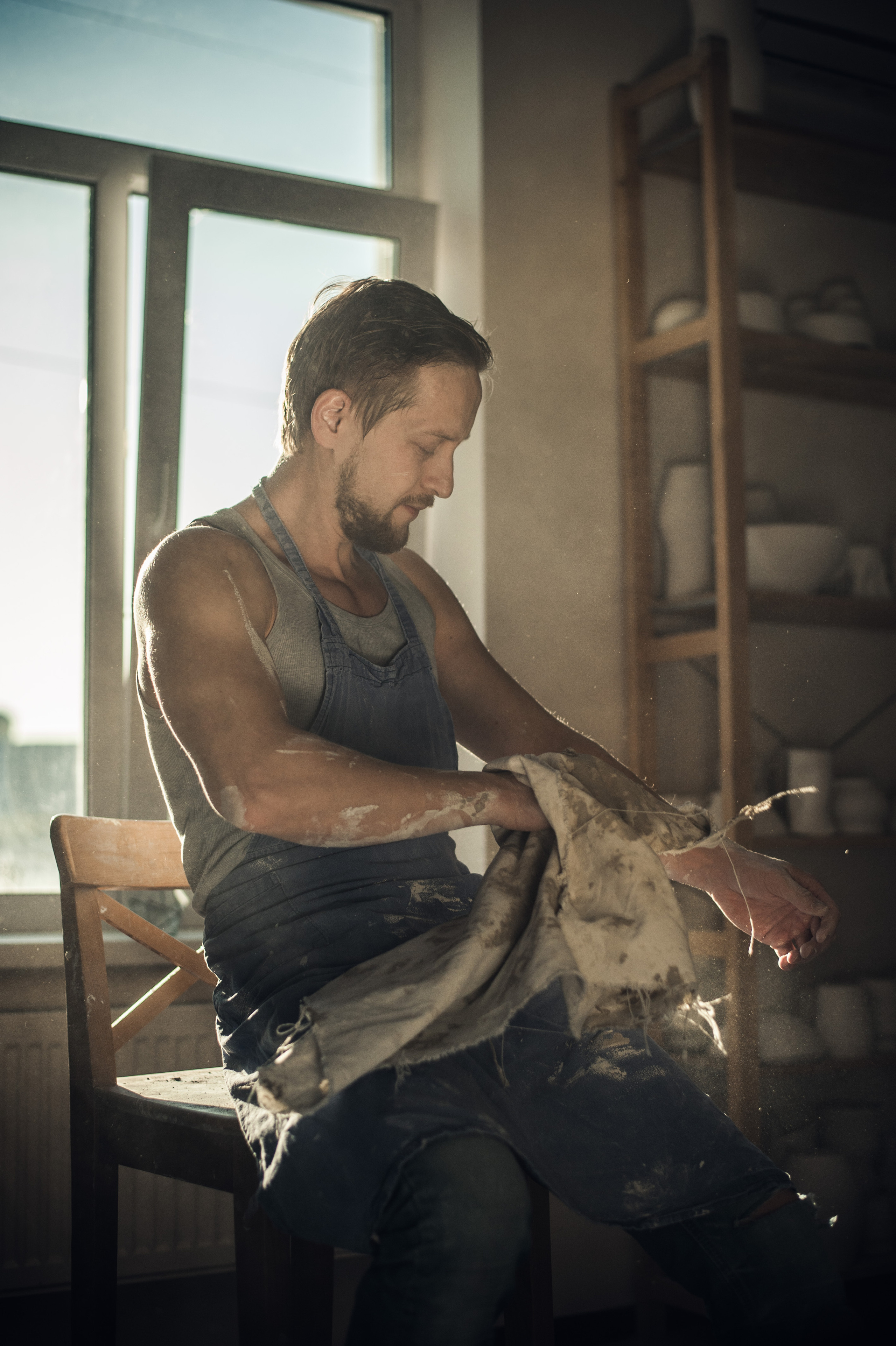 Денис, гончарная мастерская. Бренд-фотограф для экспертов и блогеров в Москве Влада Горбовская