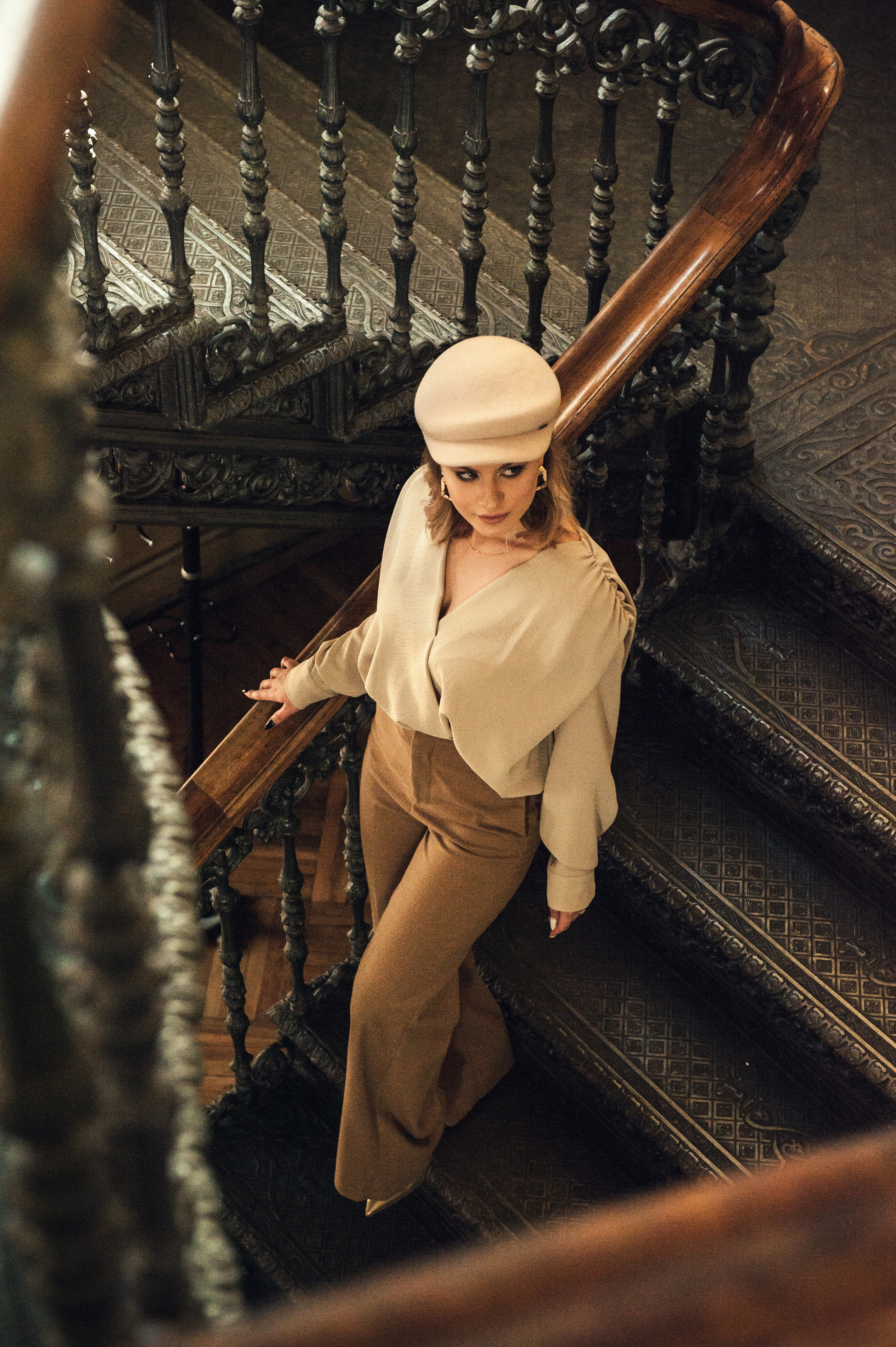 Вероника, библиотека. Бренд-фотограф для экспертов и блогеров в Москве Влада Горбовская