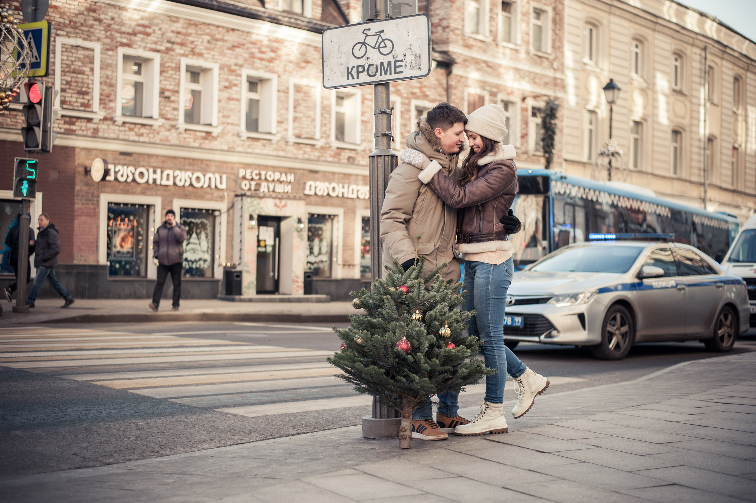 Роман и Валерия, Новый год на улицах. Бренд-фотограф для экспертов и блогеров в Москве Влада Горбовская
