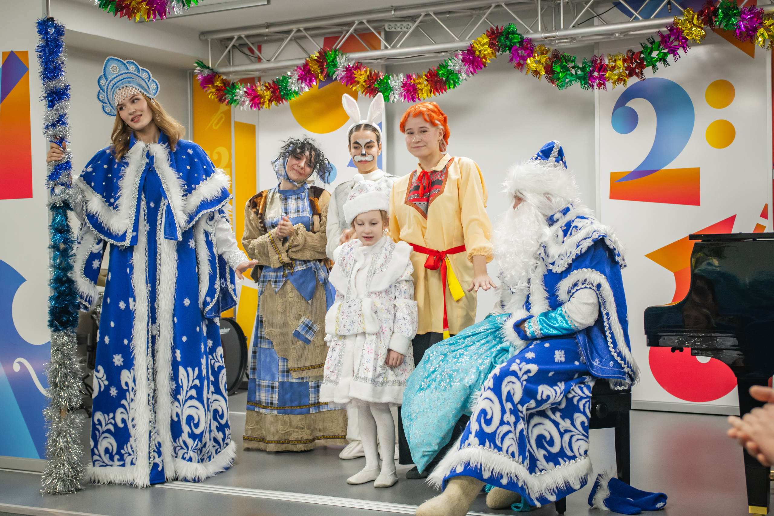 Праздник Новый год. Фотограф в Красноярске. Портреты, семья, прогулки по городу и ваши праздники