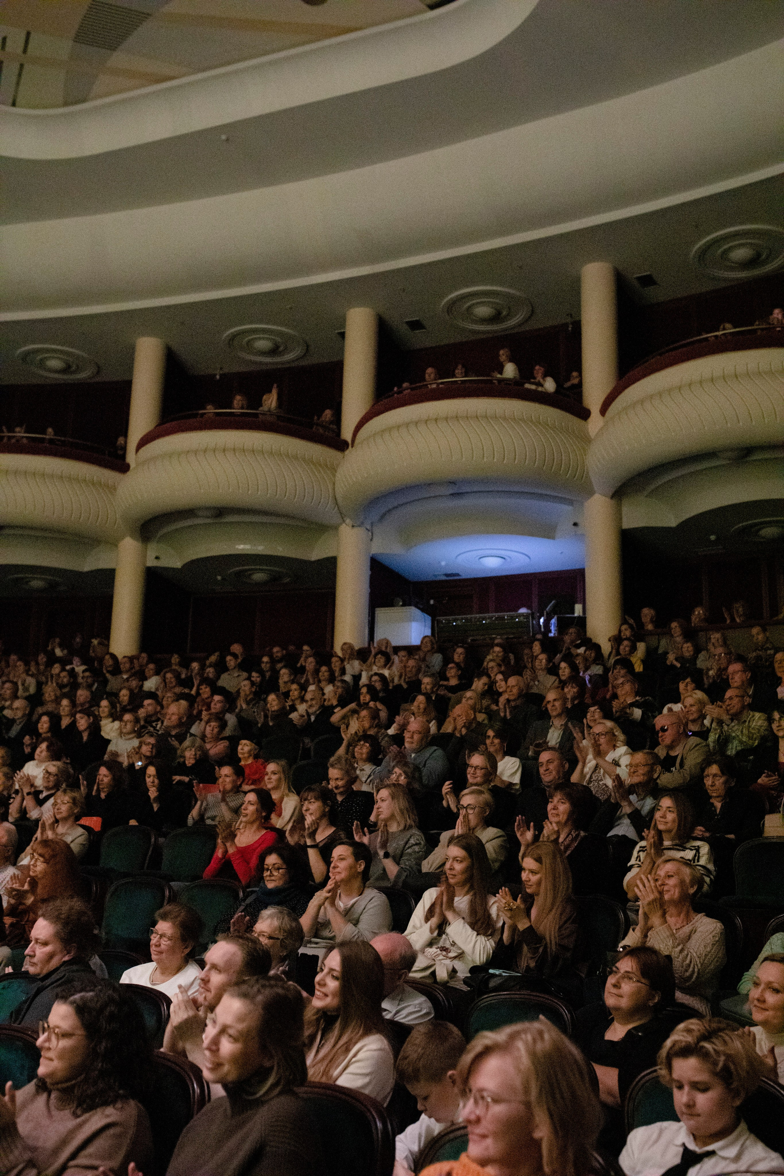 Елена Фролова. Ольга Пилант. АРТ, бэкстейдж, свадебная и семейная фотография, городской портрет, интерьерная фотография