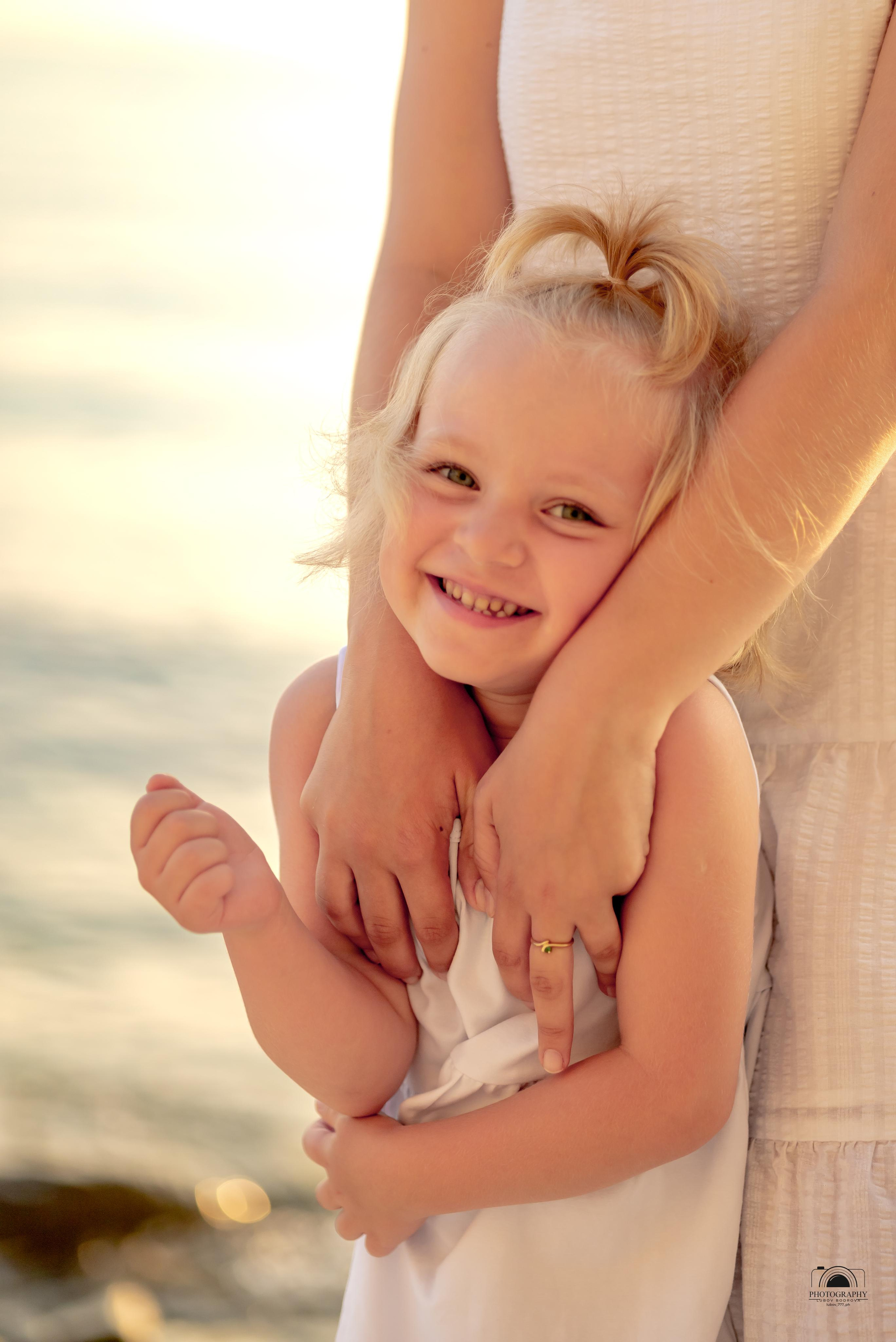 Прекрасный закат в кругу семьи. 17.06.2023. Семейный и портретный фотограф в Геленджике Любовь Бодрова