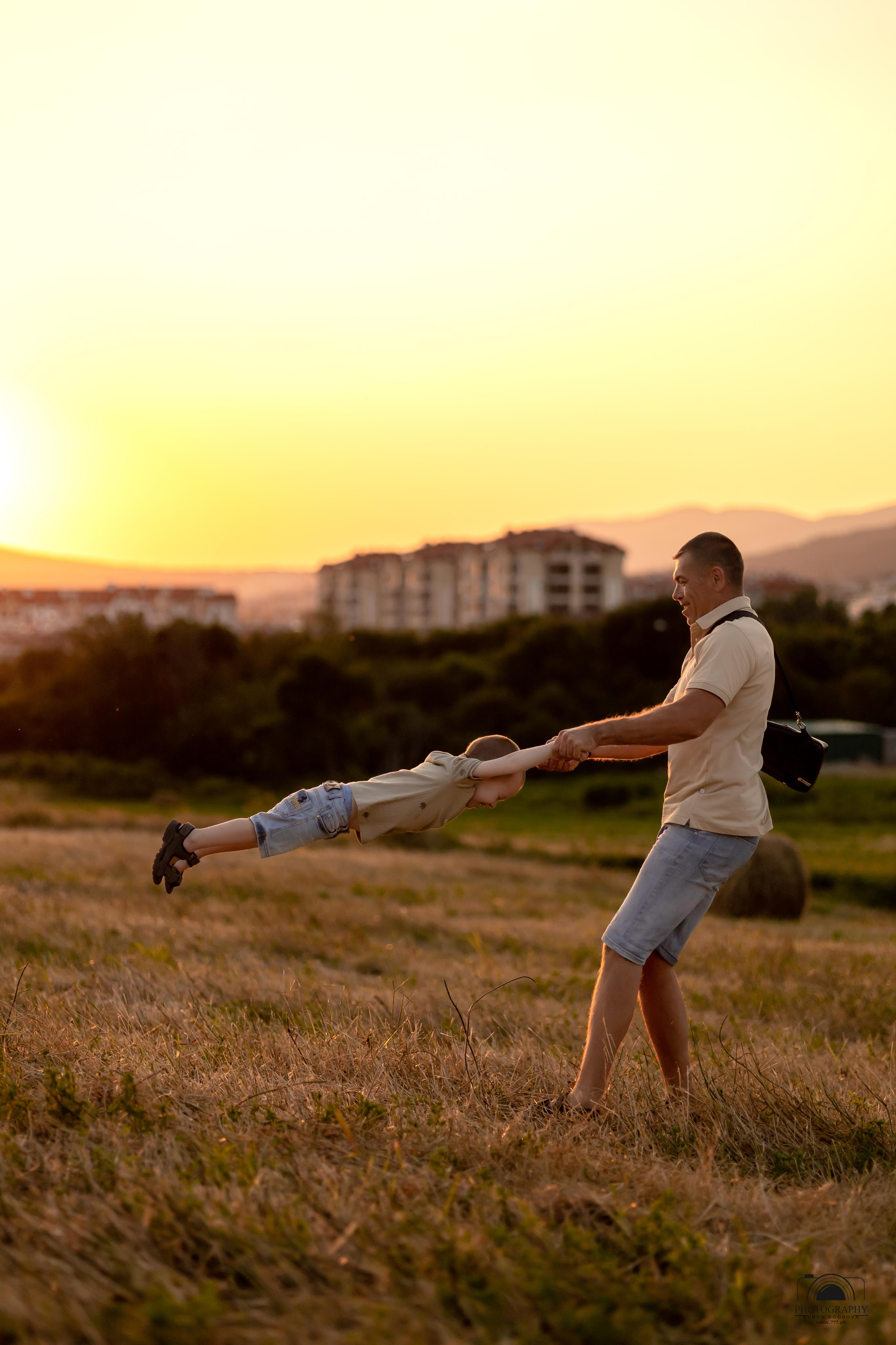 Олег, Аня, Настя и Кирилл. Семейный и портретный фотограф в Геленджике Любовь Бодрова