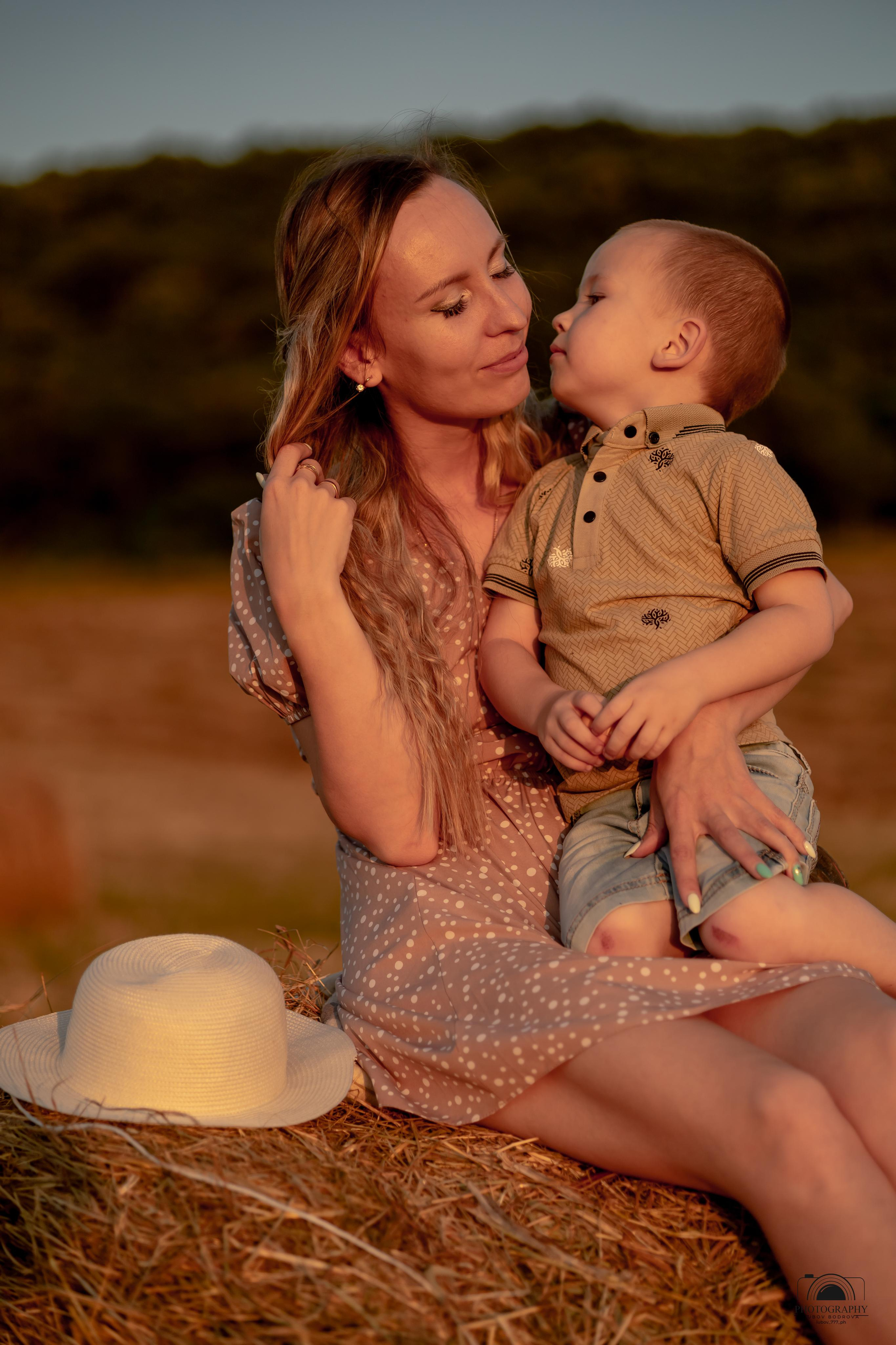 Олег, Аня, Настя и Кирилл. Семейный и портретный фотограф в Геленджике Любовь Бодрова