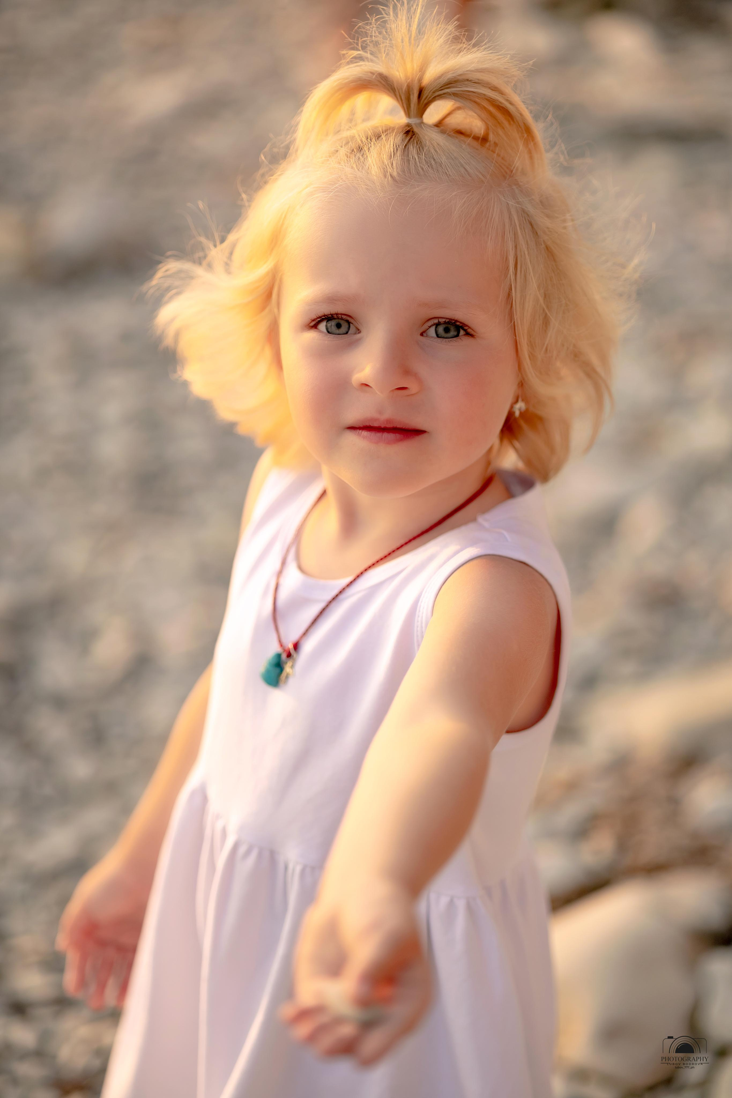 Прекрасный закат в кругу семьи. 17.06.2023. Семейный и портретный фотограф в Геленджике Любовь Бодрова