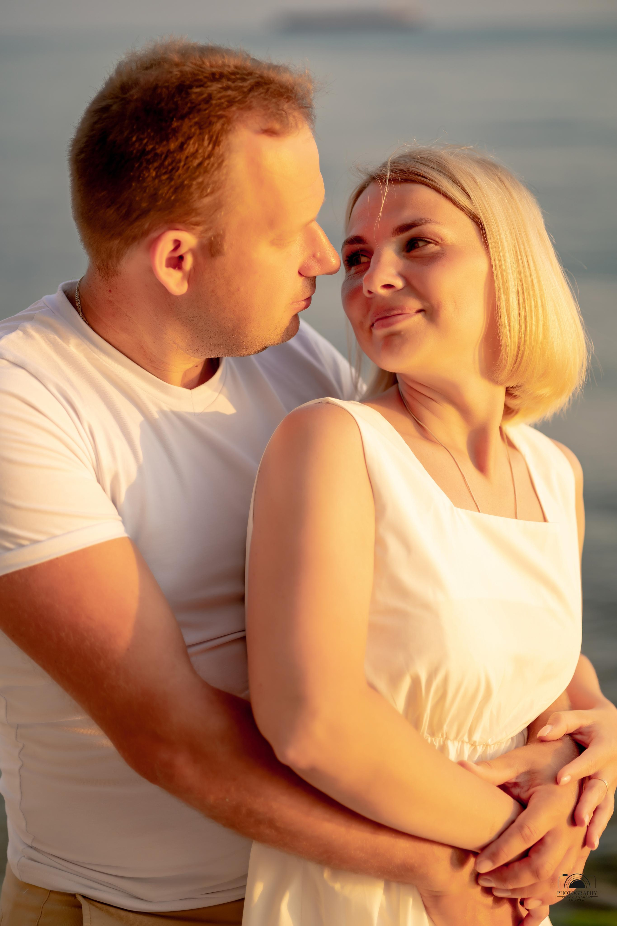 Прекрасный закат в кругу семьи. 17.06.2023. Семейный и портретный фотограф в Геленджике Любовь Бодрова