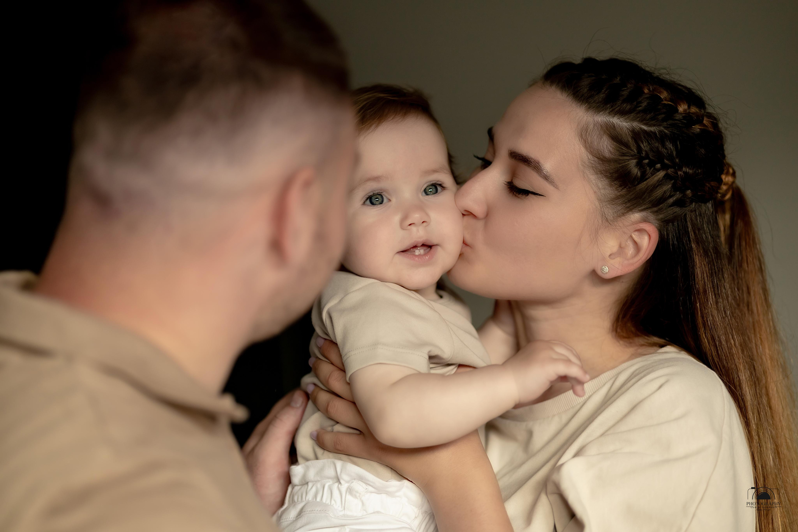 Владимир, Алина и Мирослава 12.06.2023. Семейный и портретный фотограф в Геленджике Любовь Бодрова