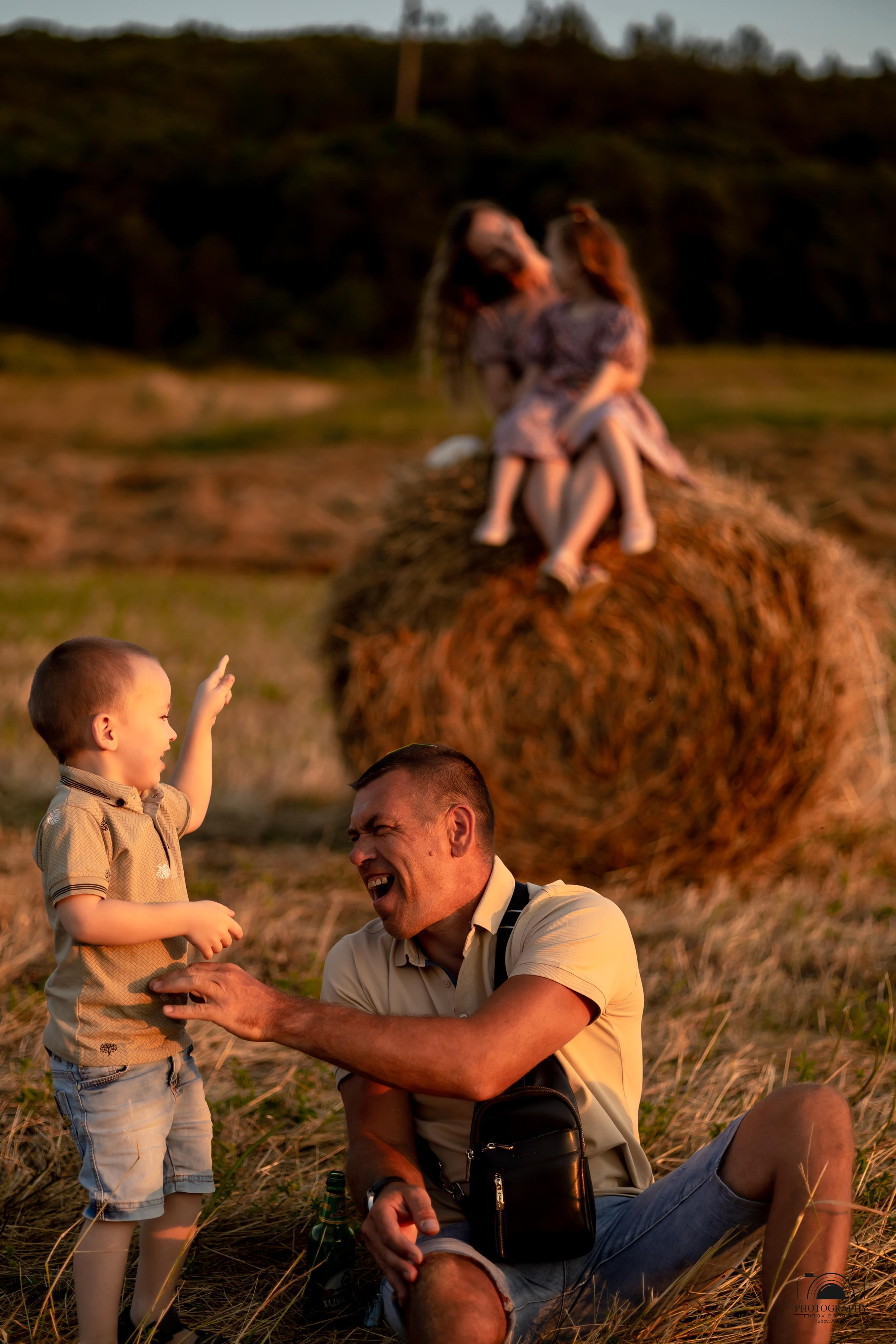 Олег, Аня, Настя и Кирилл. Семейный и портретный фотограф в Геленджике Любовь Бодрова
