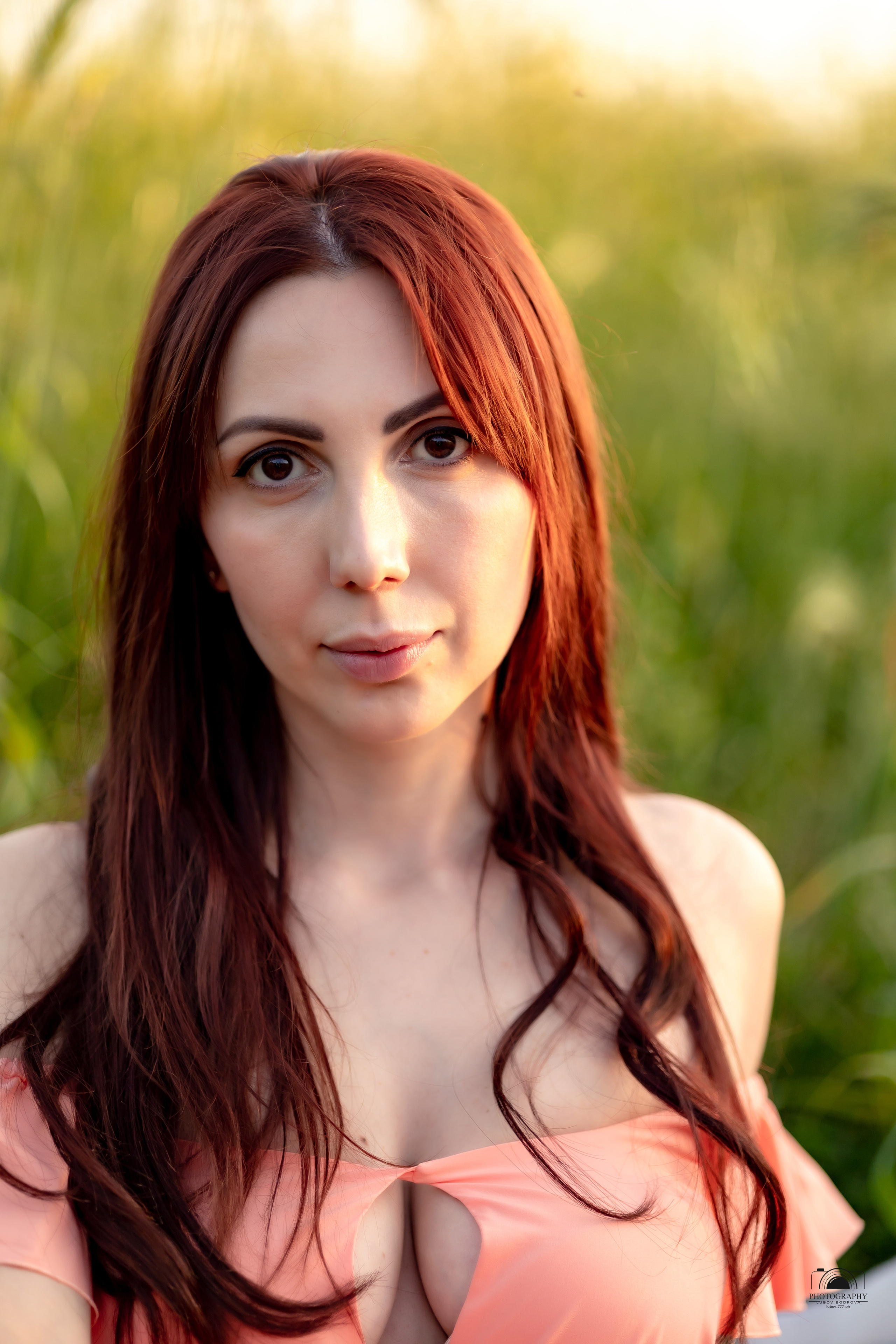 Маргарита. Закат в поле. Семейный и портретный фотограф в Геленджике Любовь Бодрова