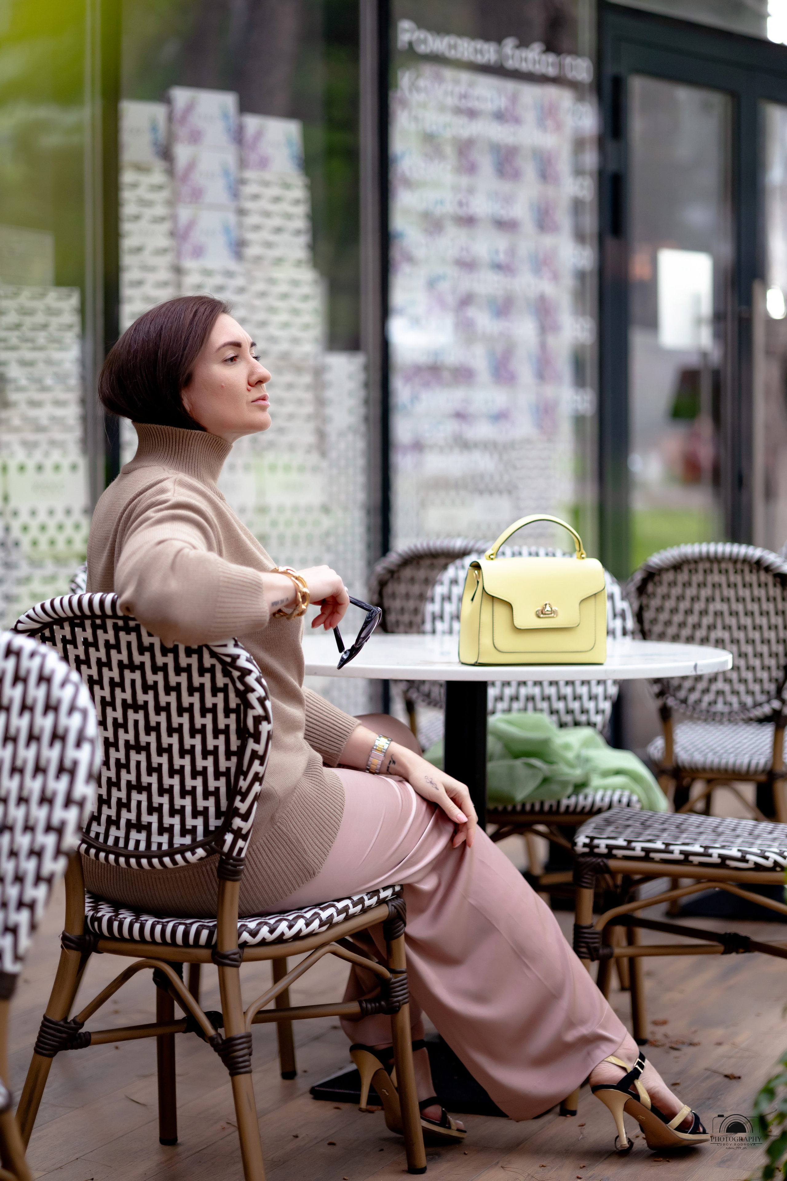 Елена. Прогулка по городу 14.05.23. Семейный и портретный фотограф в Геленджике Любовь Бодрова
