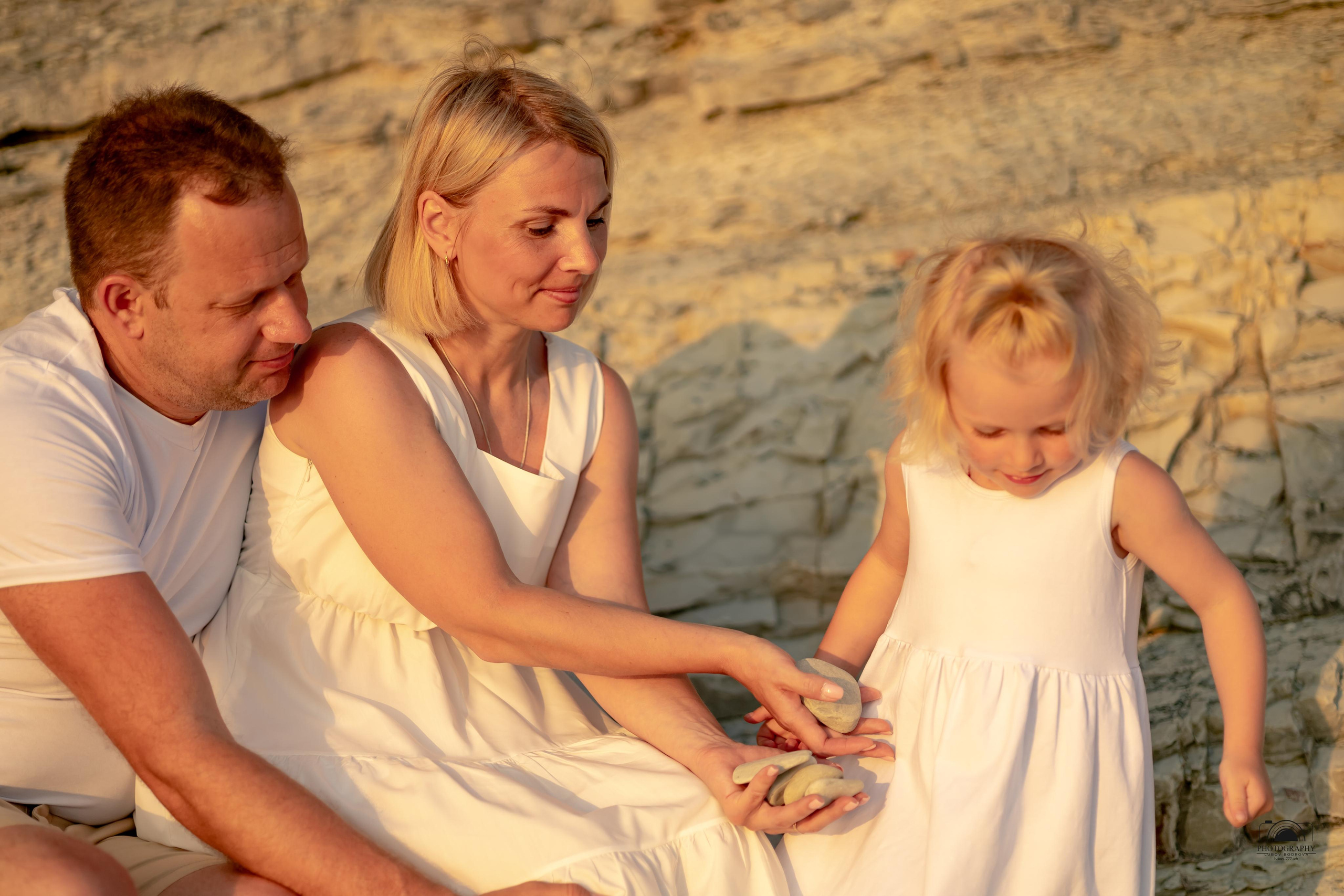 Прекрасный закат в кругу семьи. 17.06.2023. Семейный и портретный фотограф в Геленджике Любовь Бодрова