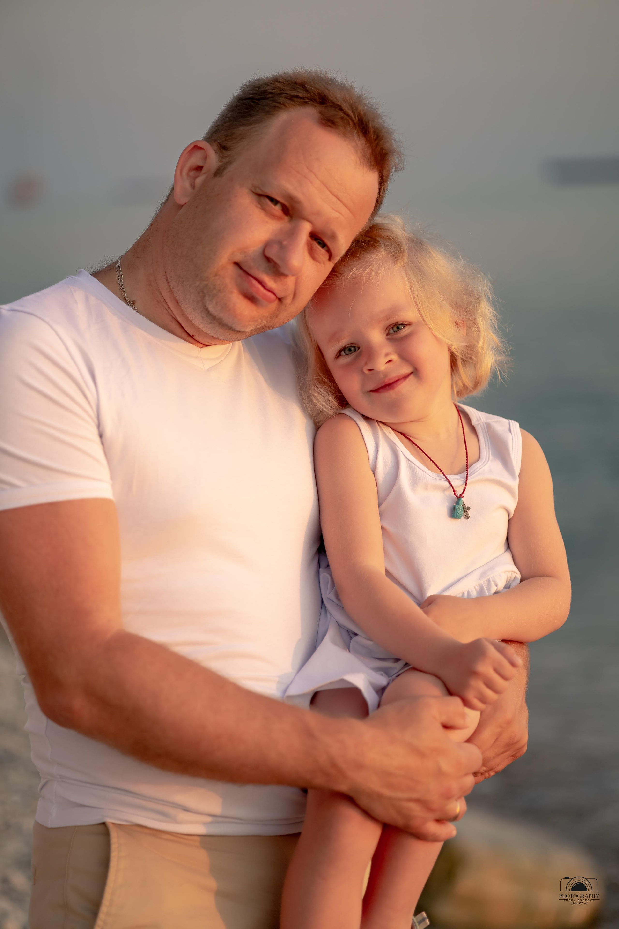 Прекрасный закат в кругу семьи. 17.06.2023. Семейный и портретный фотограф в Геленджике Любовь Бодрова