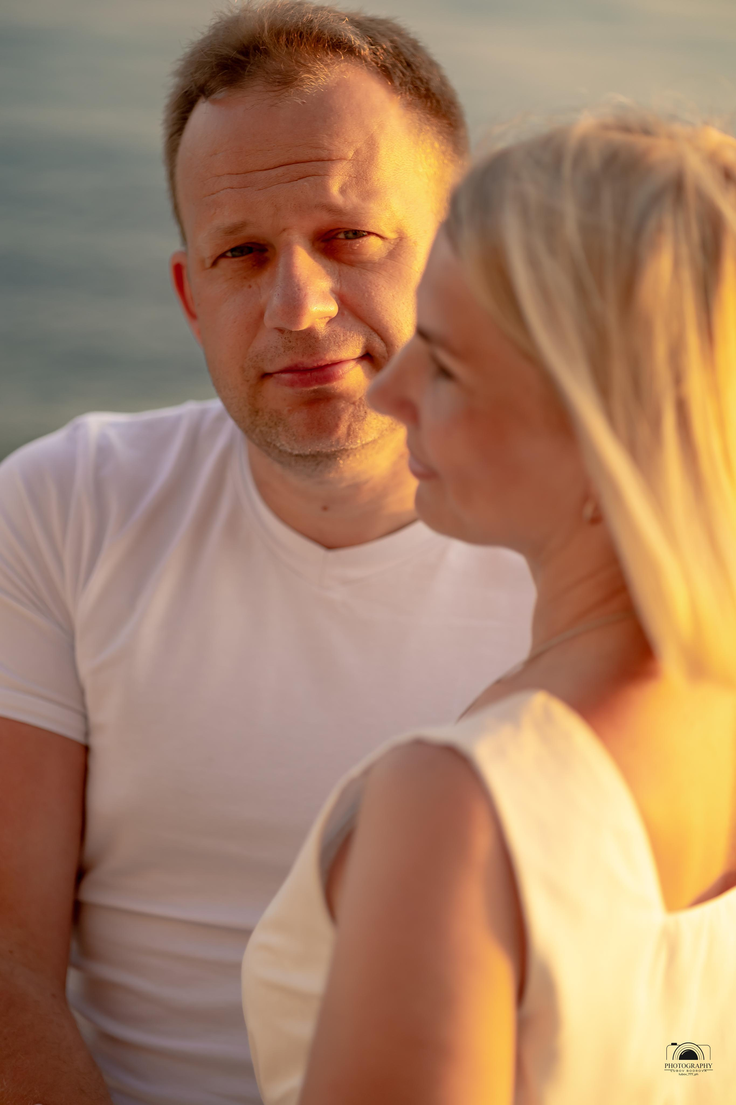 Прекрасный закат в кругу семьи. 17.06.2023. Семейный и портретный фотограф в Геленджике Любовь Бодрова