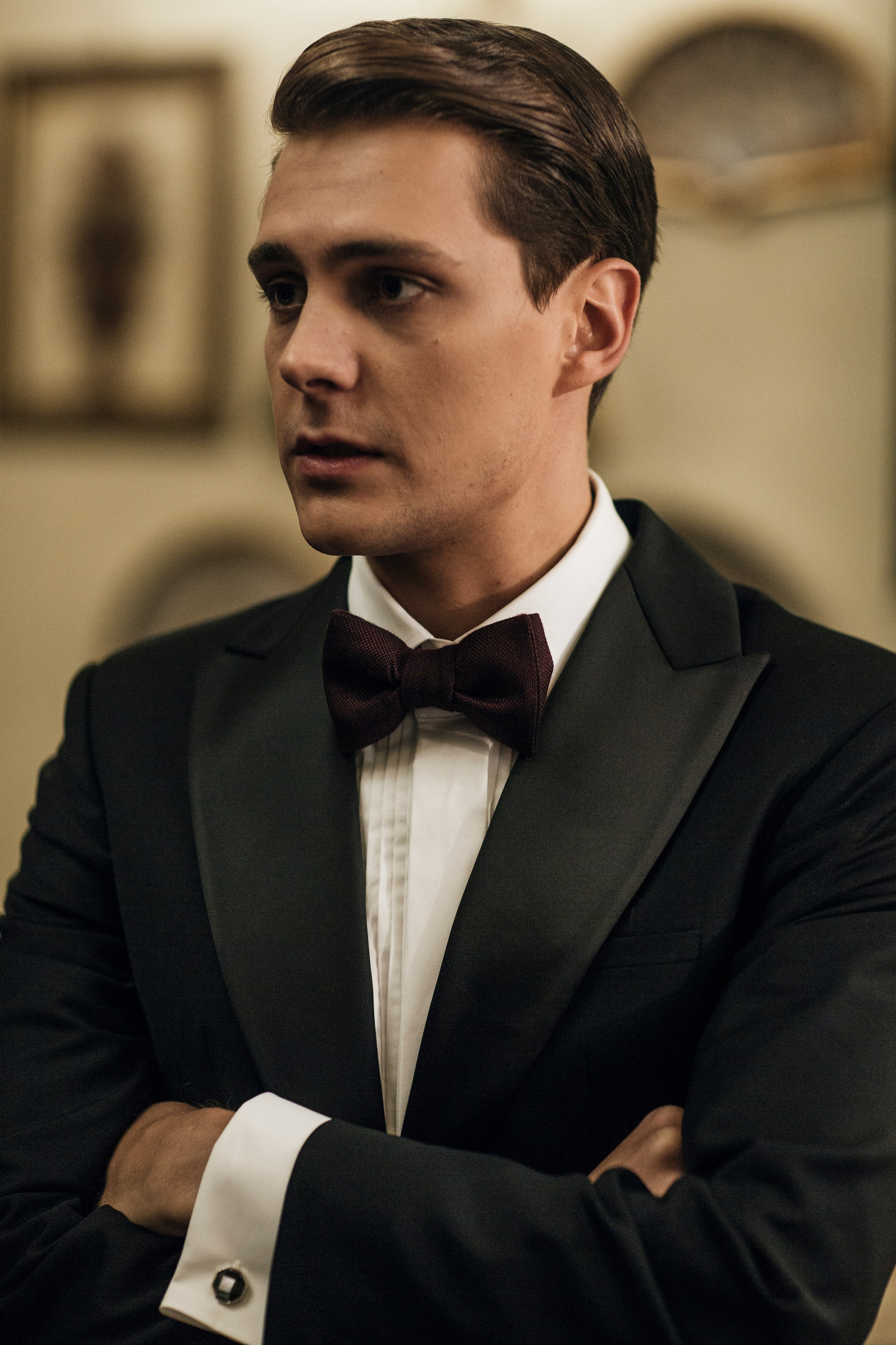 MILOSH BYKOVIC / BURO 247