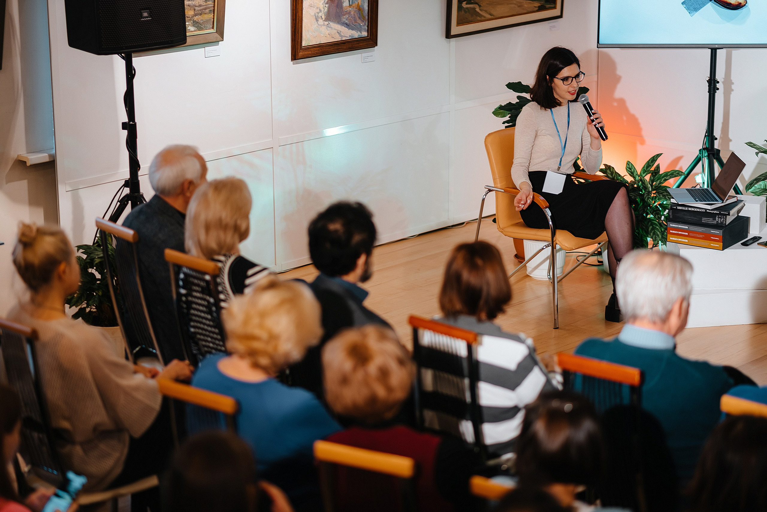 06.11.23 | Лекторий № 39 «Искусство или нет?» Лекция Яны Шемяковой. Фотограф Роман Рудаков