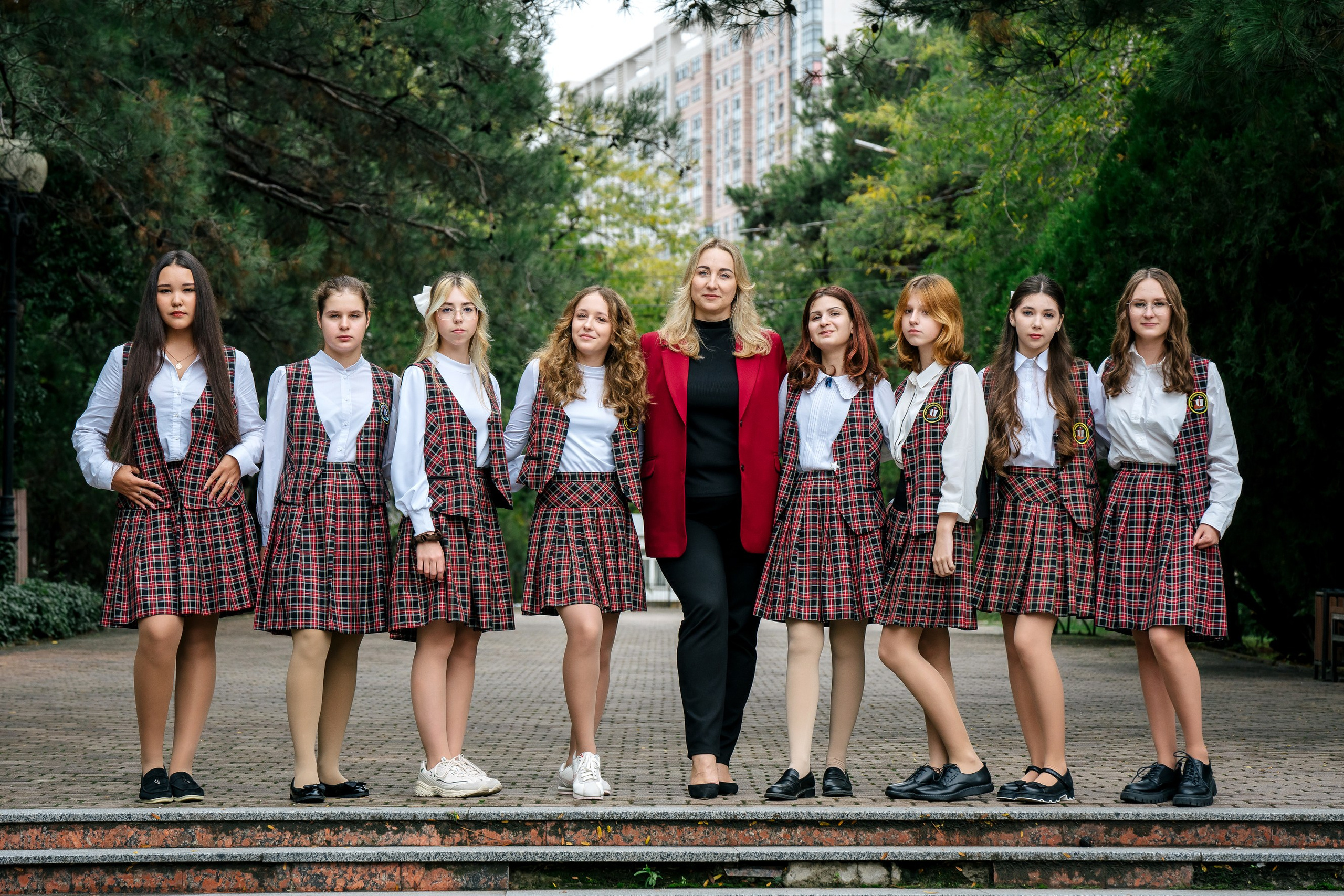 Сьемка на природе. Выпускные альбомы, школьные фотосессии в городе Новороссийске
