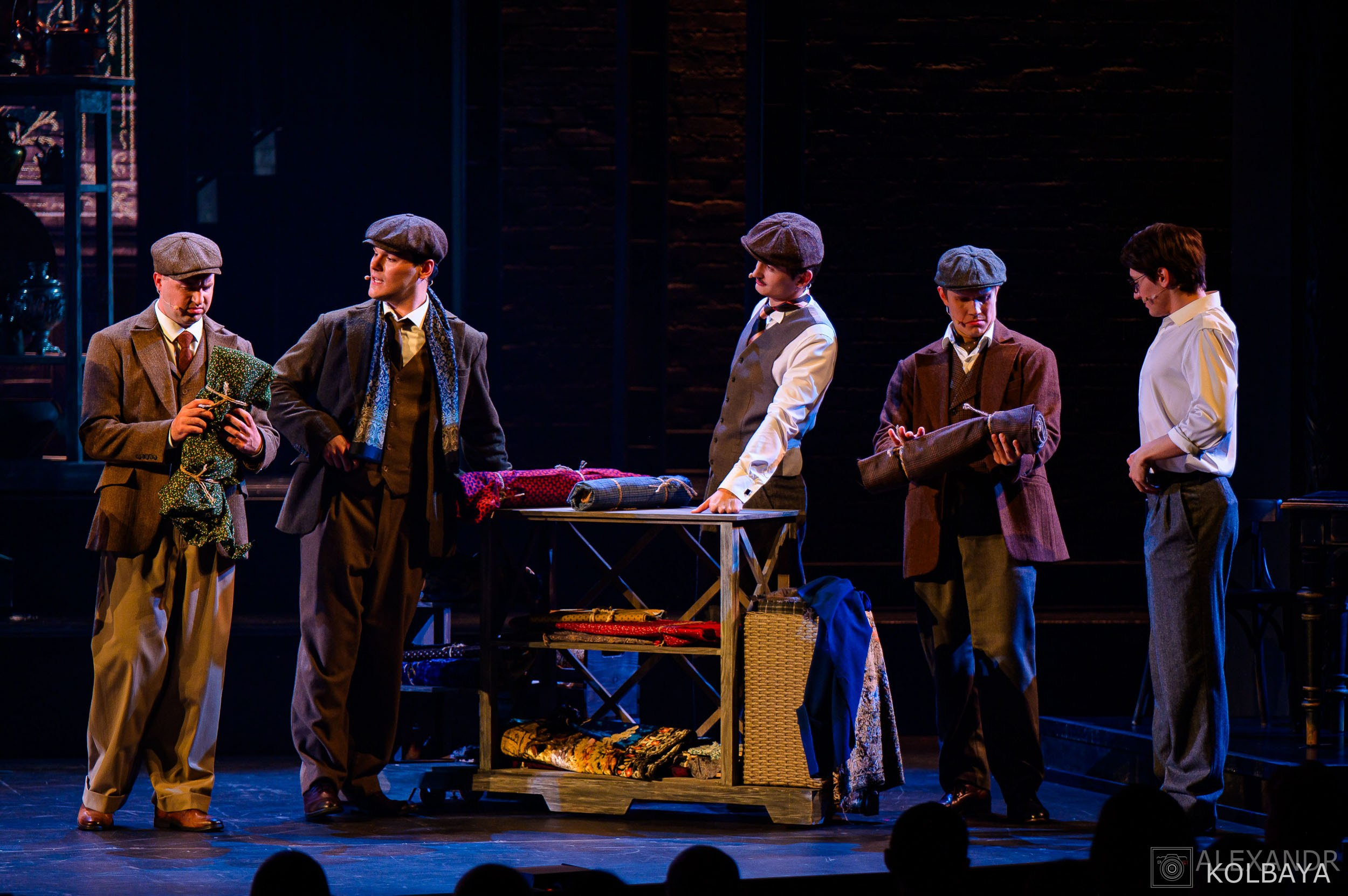 Фоторепортаж с мюзикла Вальс-Бостон 18 сентября 2025 года. Концертный и театральный репортажный фотограф в Москве Александр Колбая